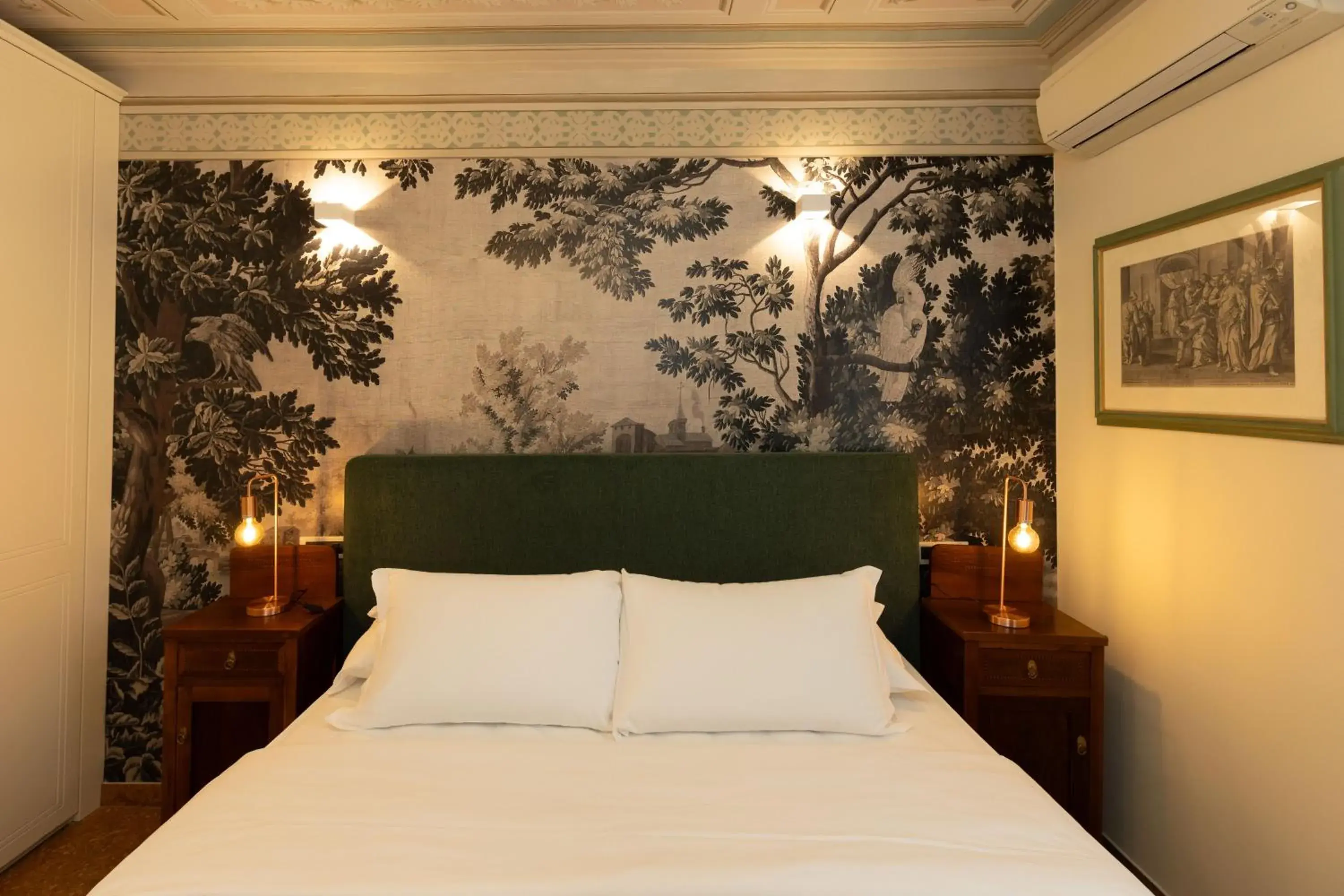 Bed in BolognaRoomscom - Villa Bottrigari Bed in BolognaRoomscom - Villa Bottrigari