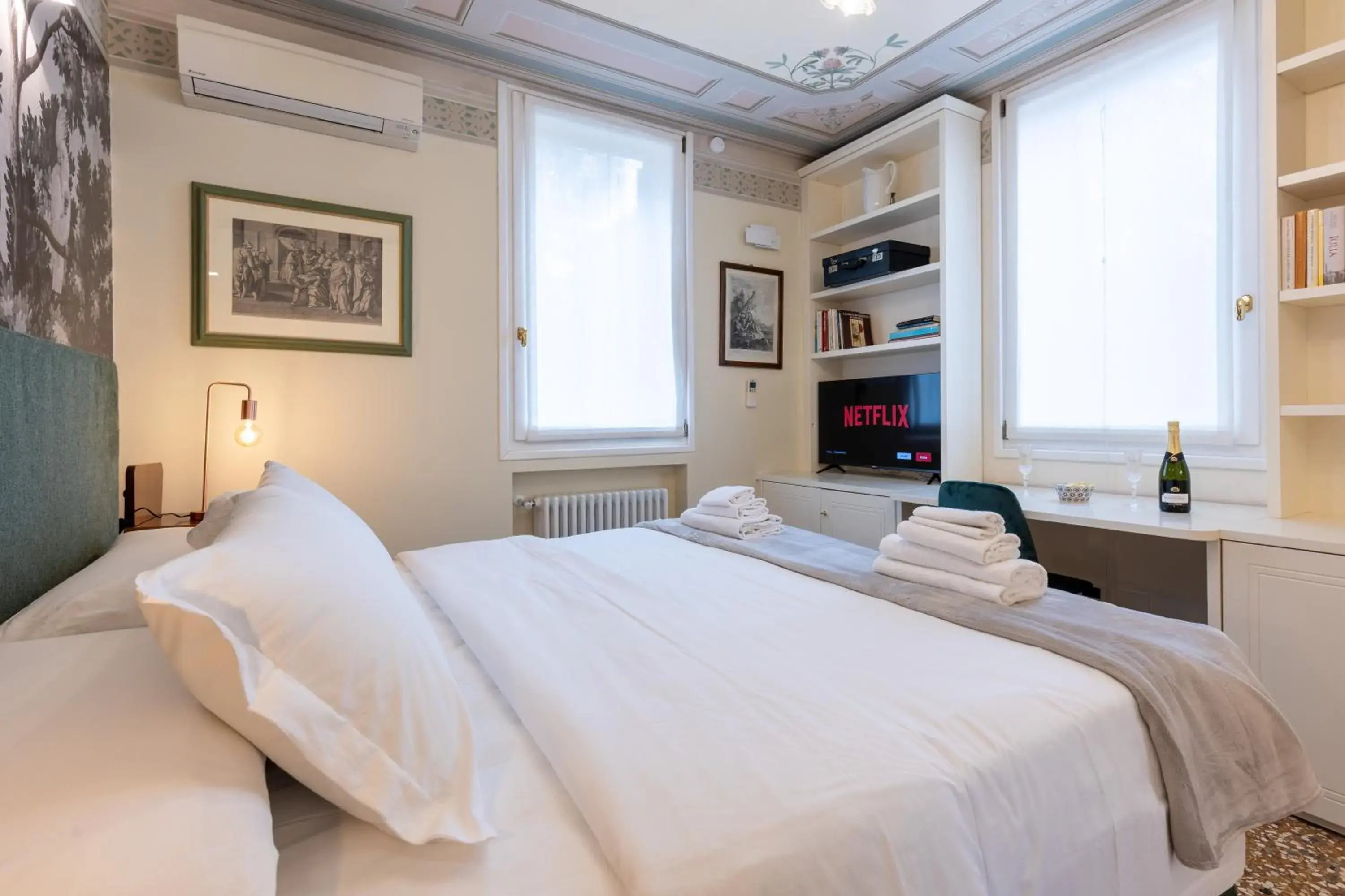 Bed in BolognaRoomscom - Villa Bottrigari Bed in BolognaRoomscom - Villa Bottrigari