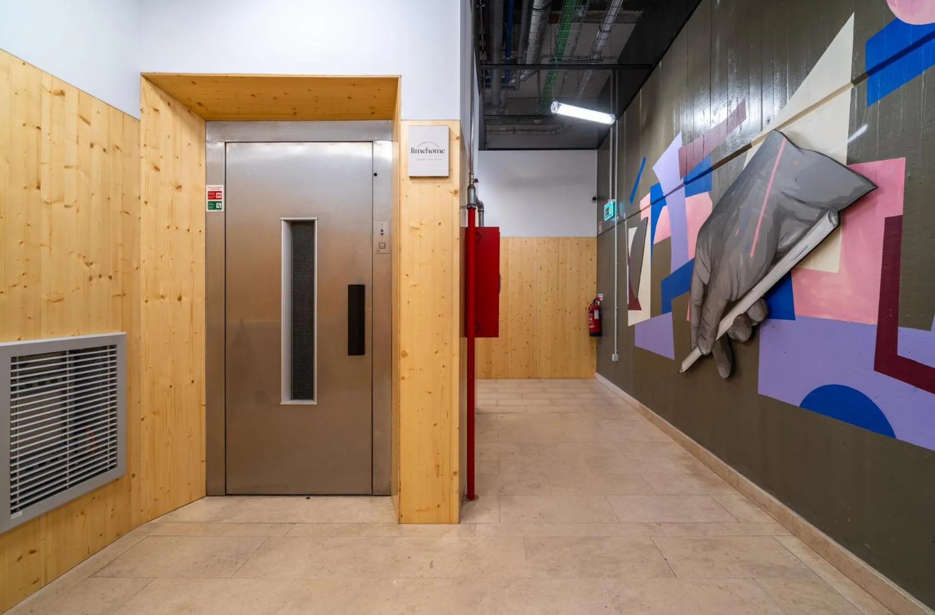 Property building in Limehome Porto Rua da Conceicao