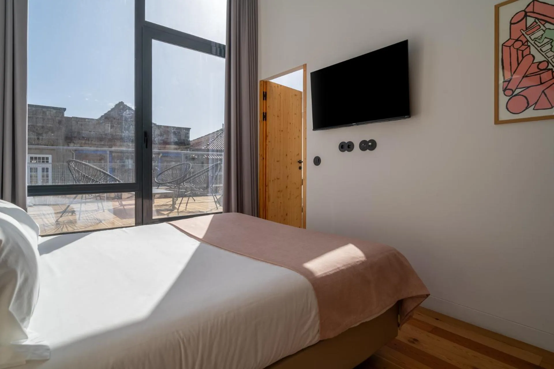 Bed in Limehome Porto Rua da Conceicao