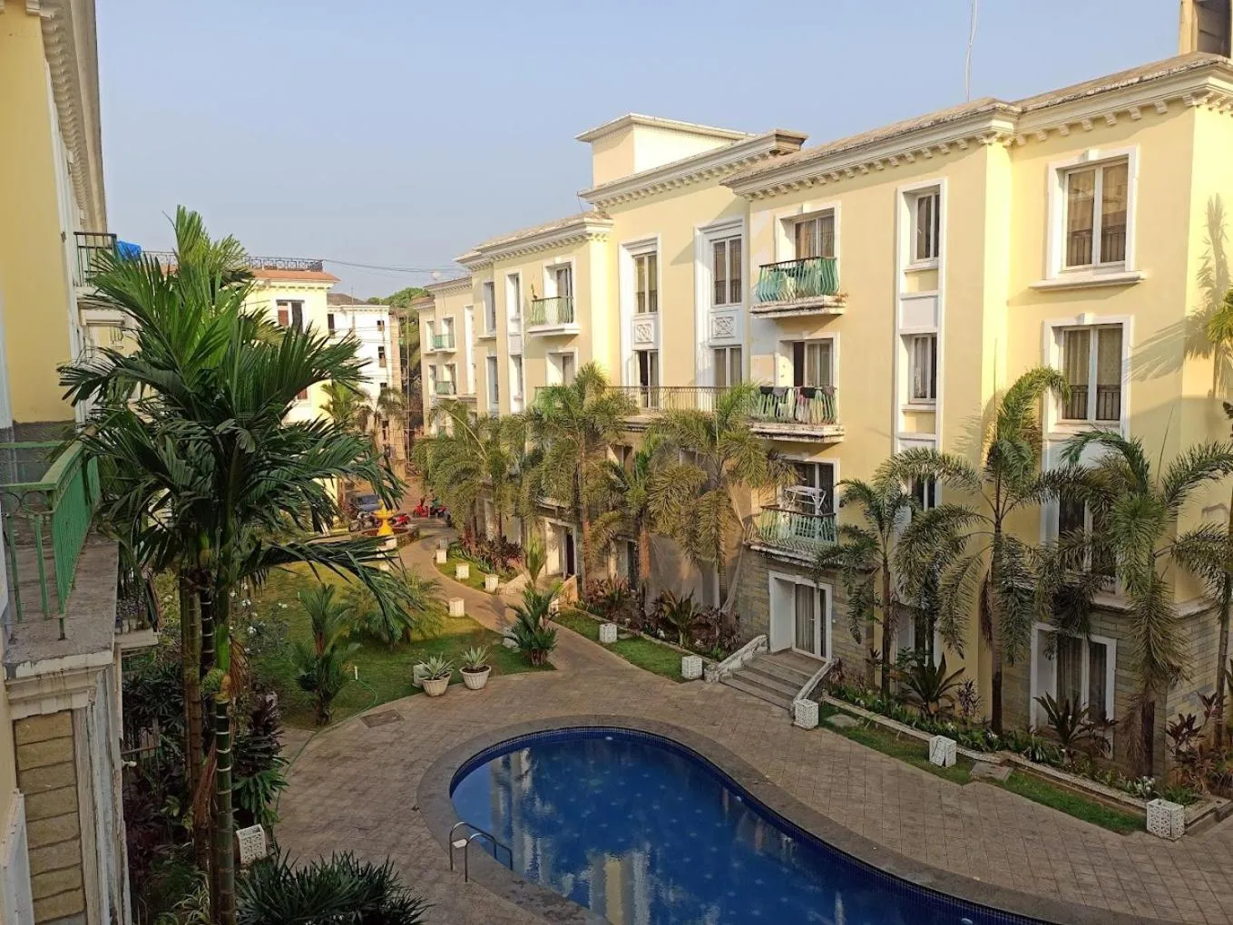 Property building in Asta by Avim