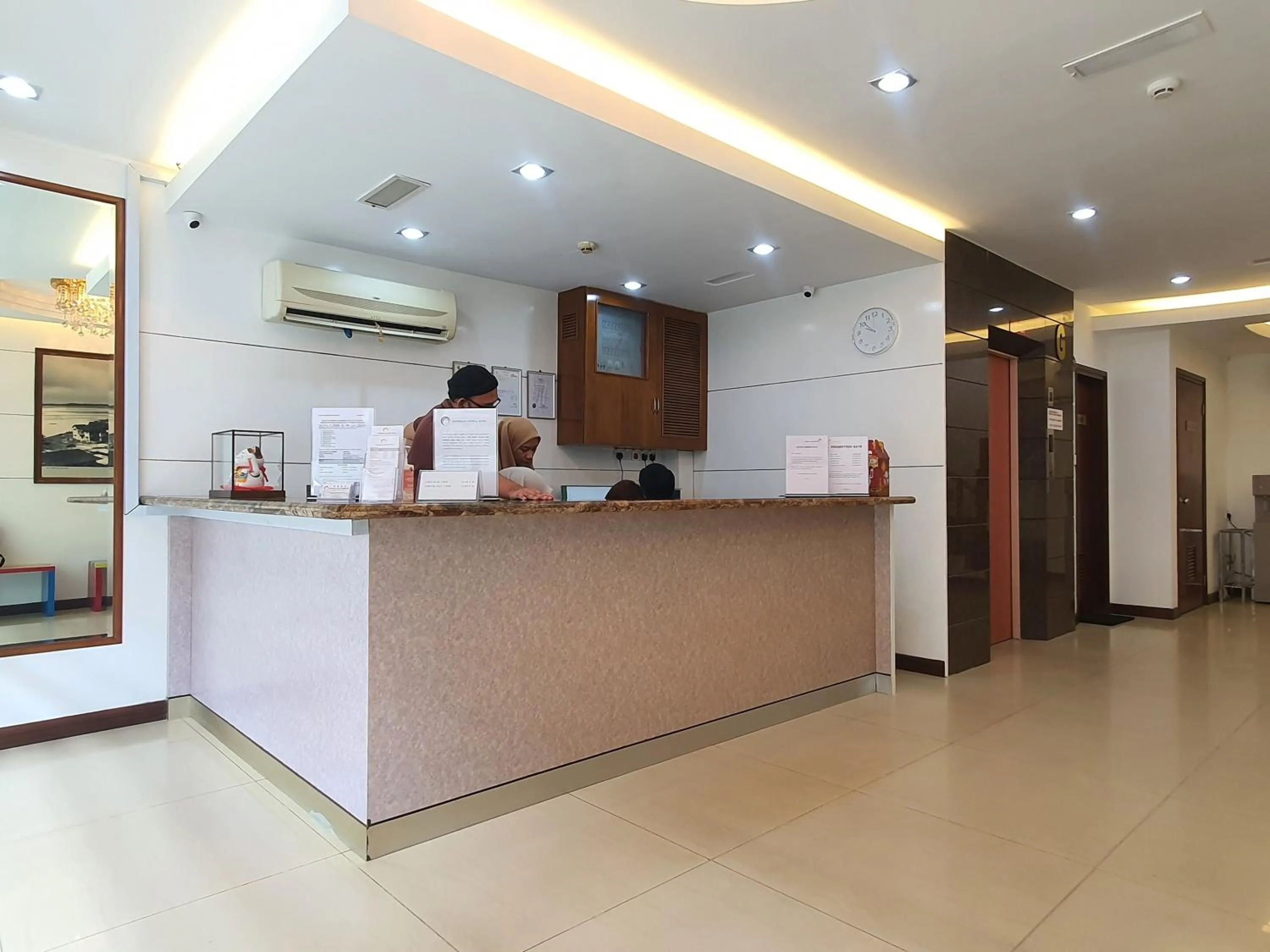 Lobby or reception in Capital O 90939 Sandakan Central Hotel