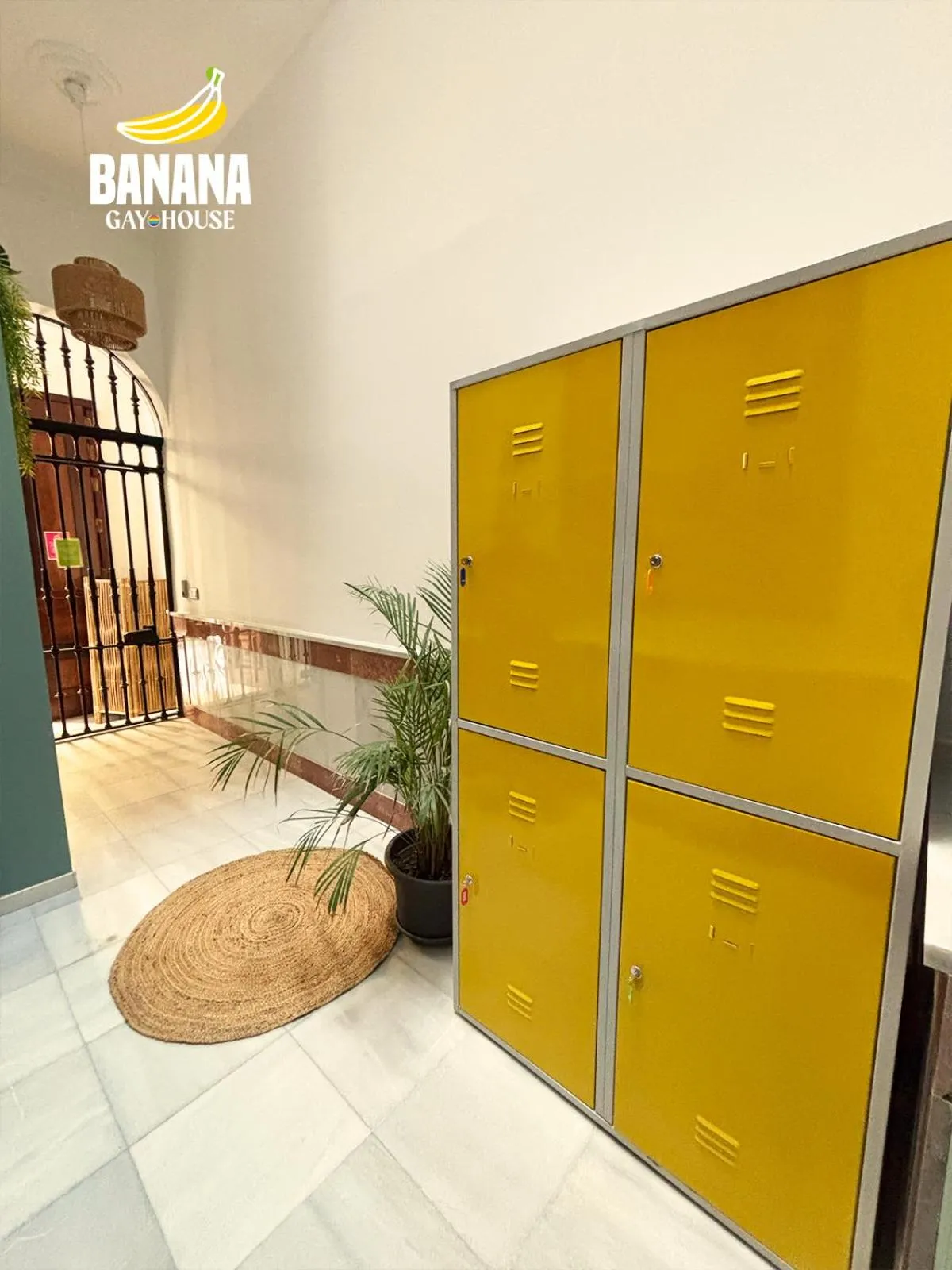 locker in Banana Gay House - Only Men