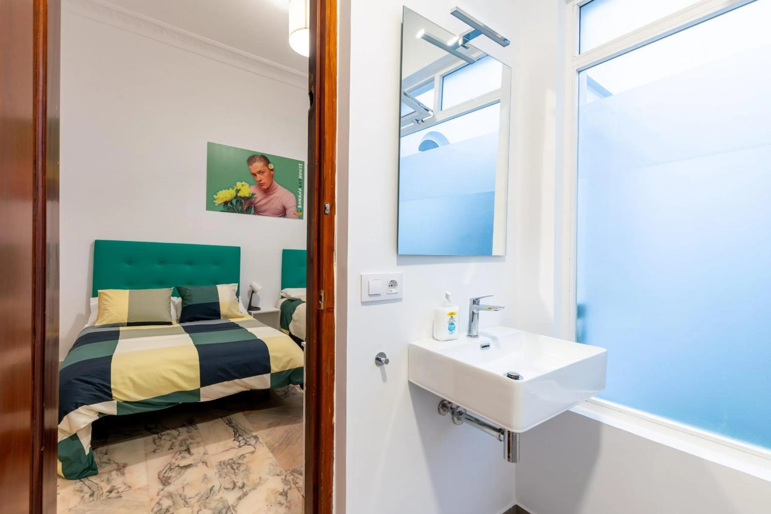 Bathroom, Bed in Banana Gay House - Only Men