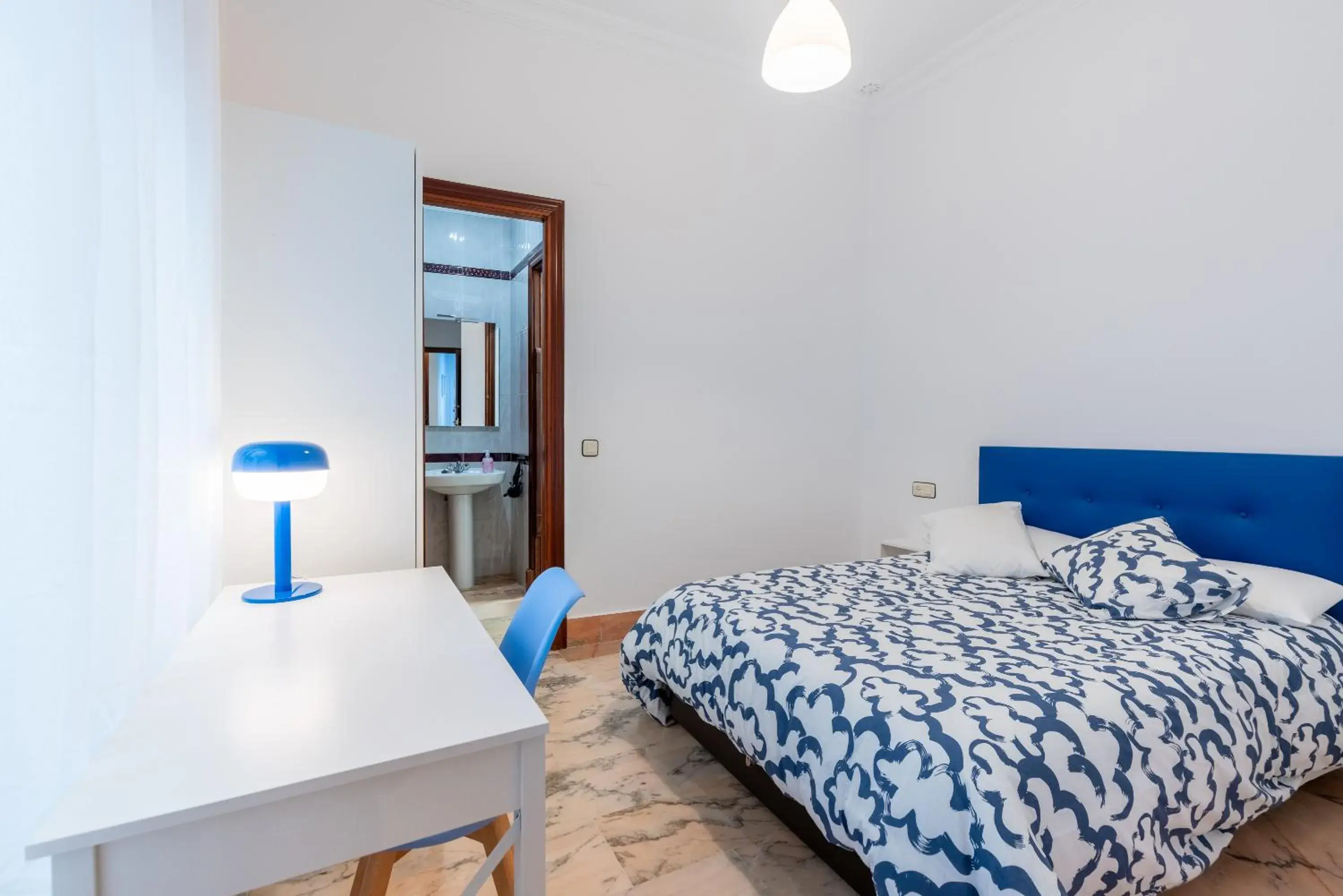 Double Room with Private Bathroom in Banana Gay House - Only Men Double Room with Private Bathroom in Banana Gay House - Only Men