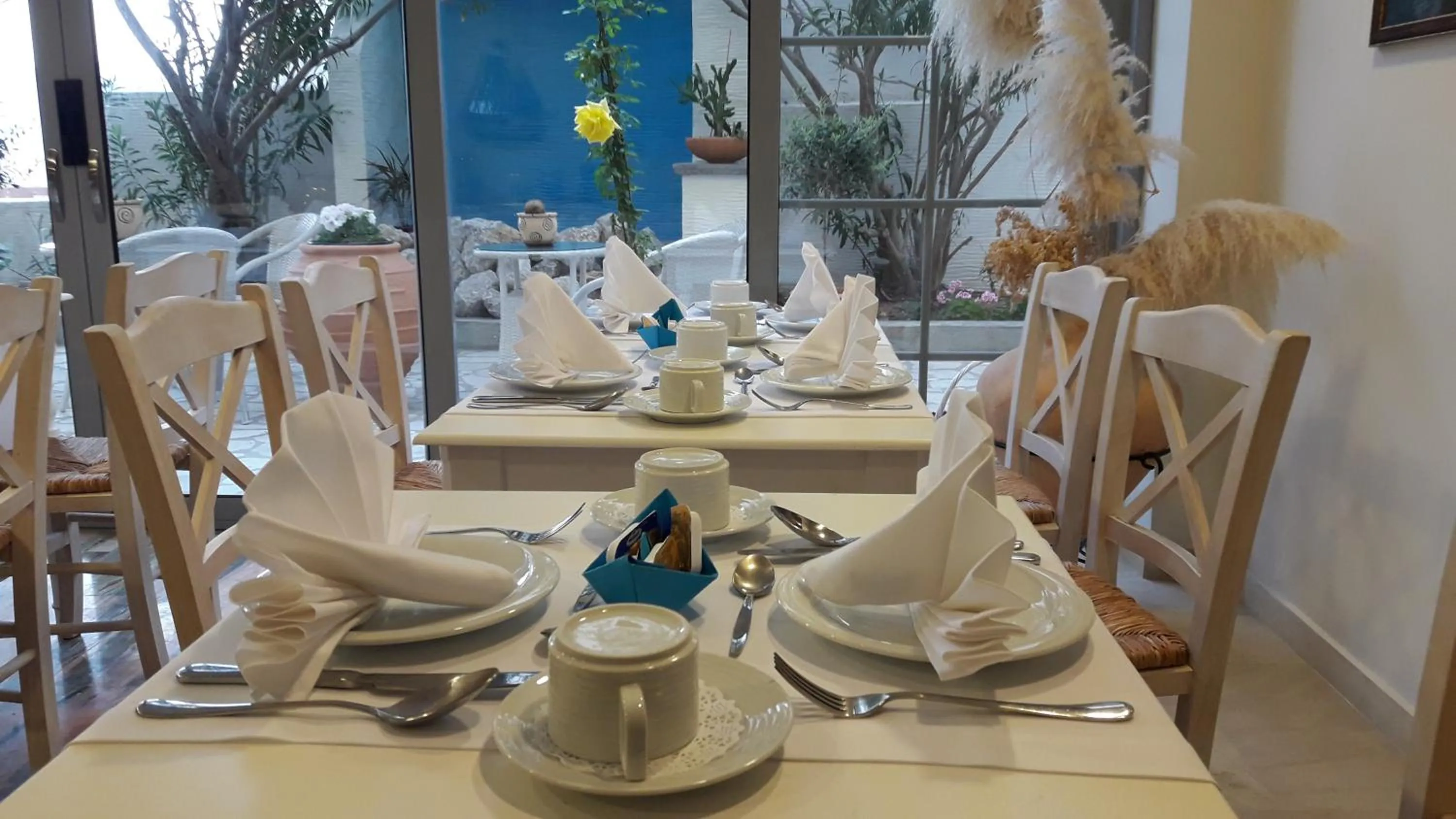 Dining area in MasouriBlu Boutique Hotel