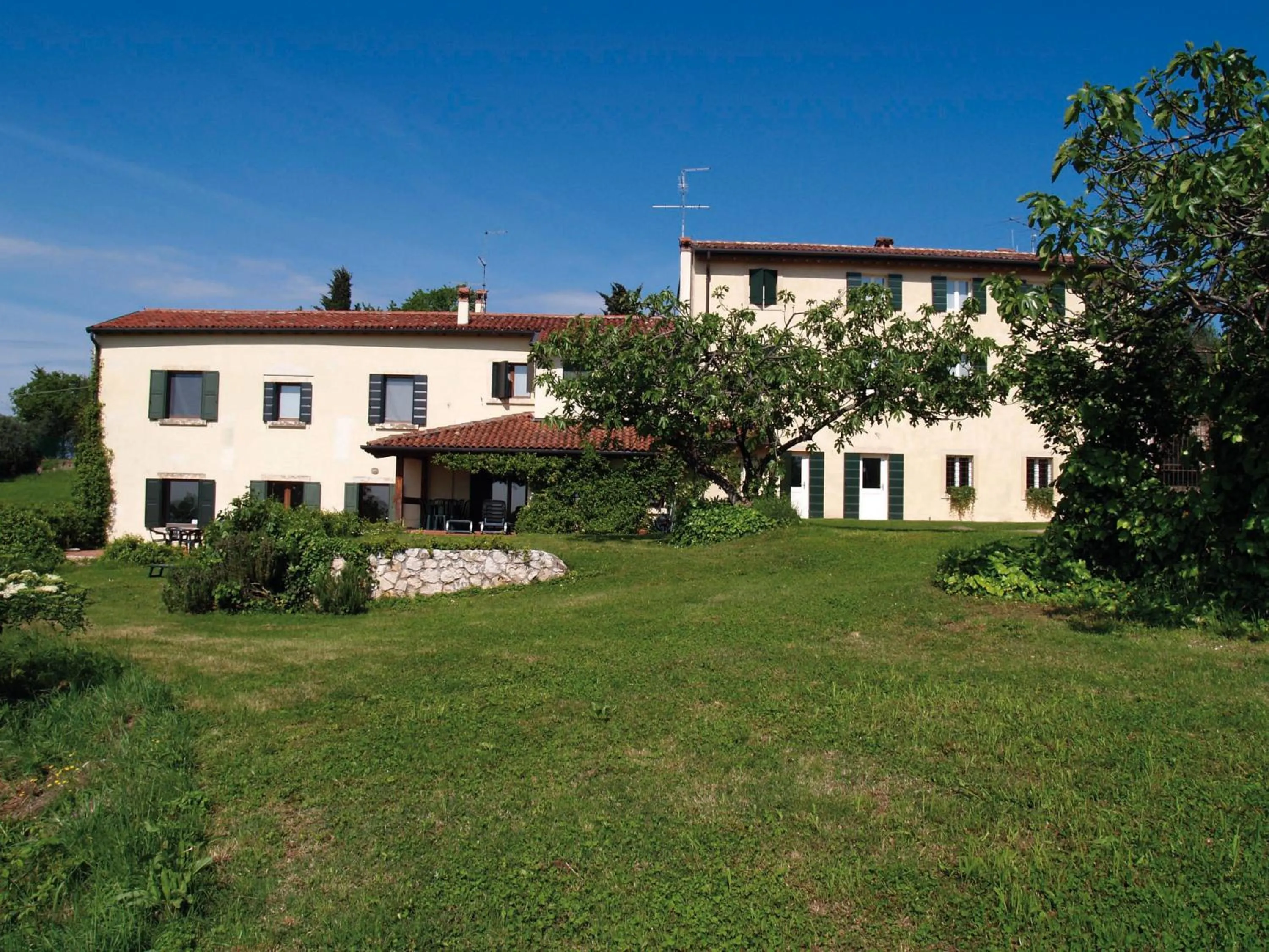 Property building in Collina di Verona Borgo San Mattia