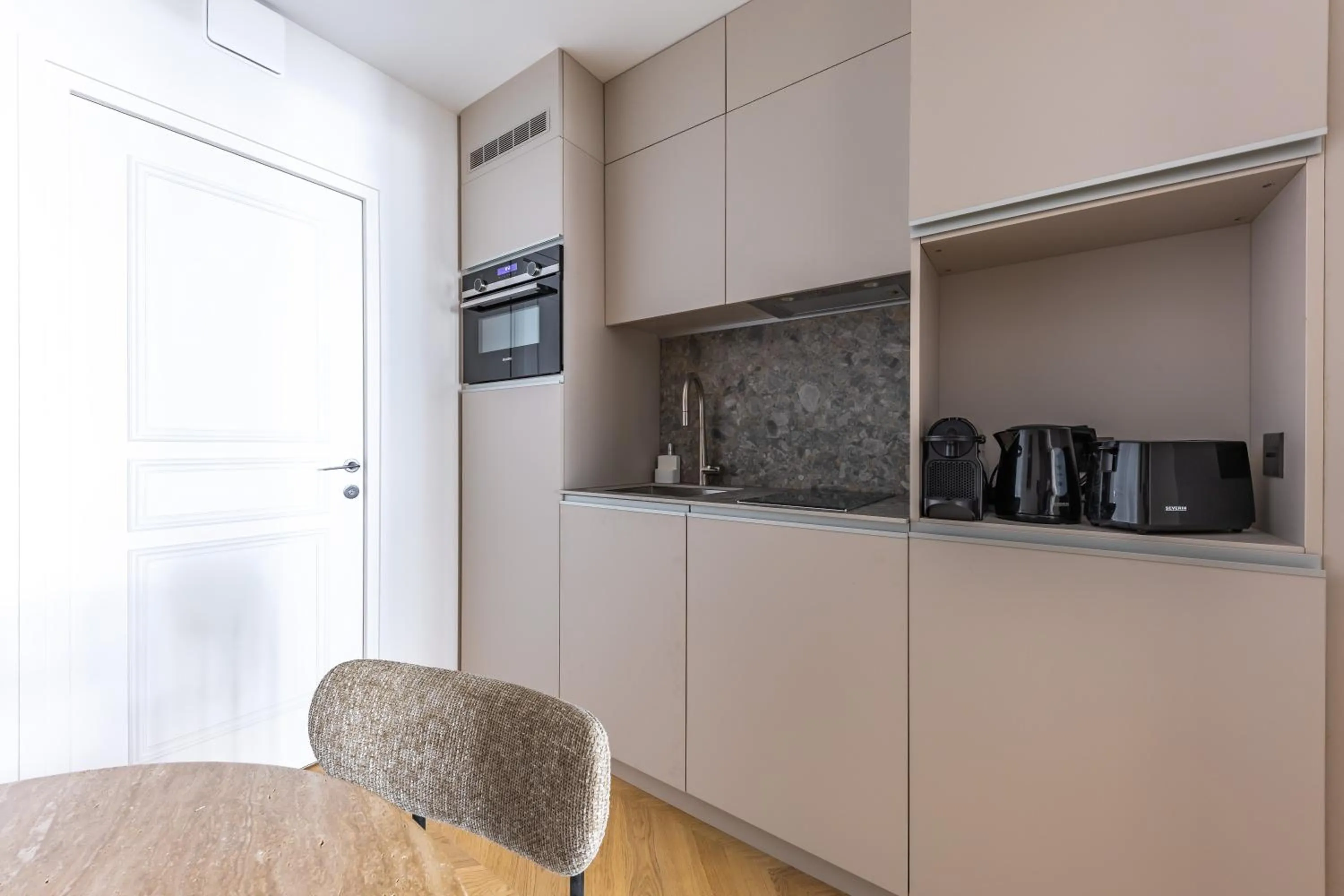 Kitchen or kitchenette in Quartier Libre Opera