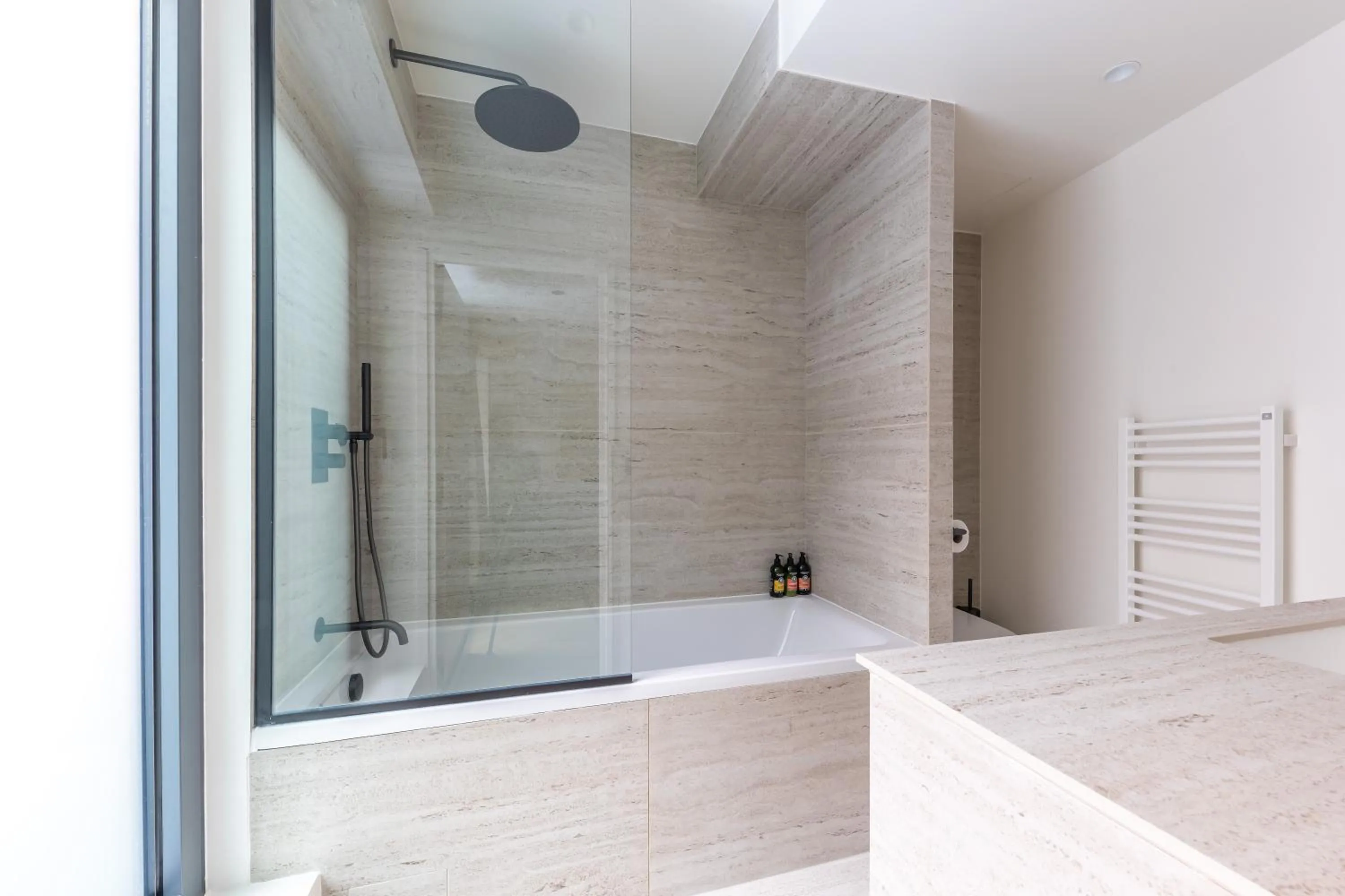 Bathroom in Quartier Libre Opera