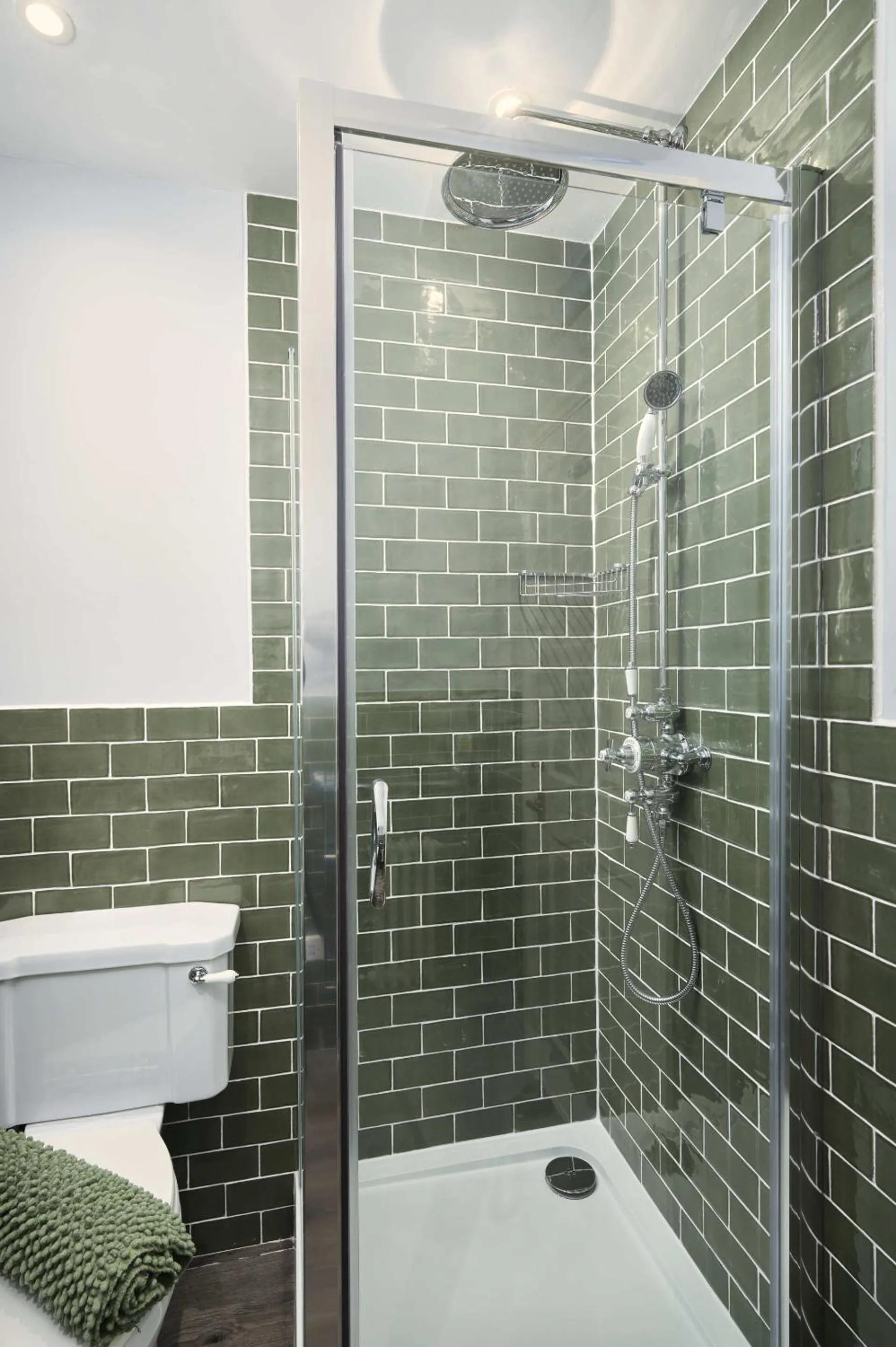 Bathroom in The White Hart Hotel