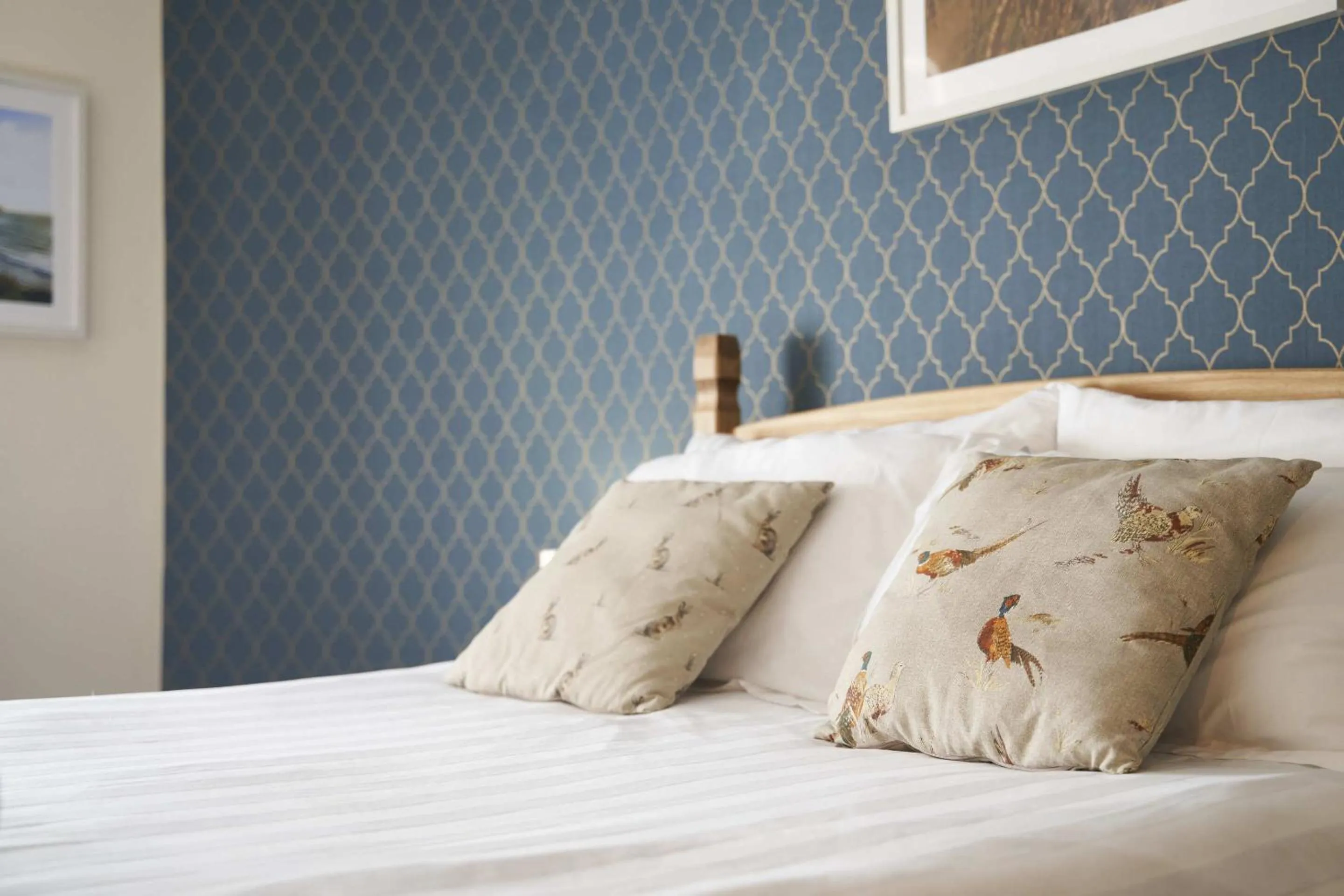 Bedroom, Bed in The White Hart Hotel