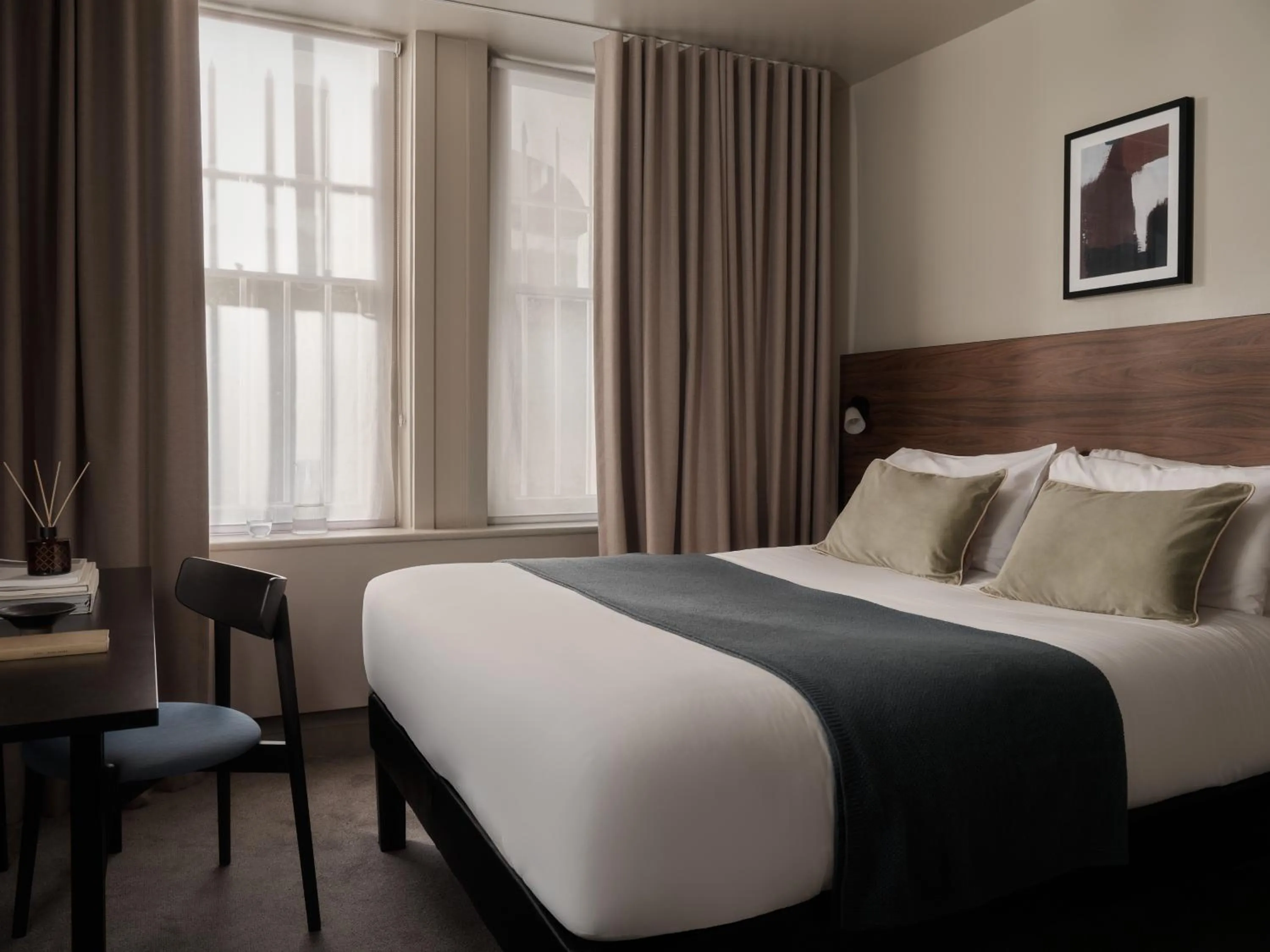 Bed in Bob W London Kensington