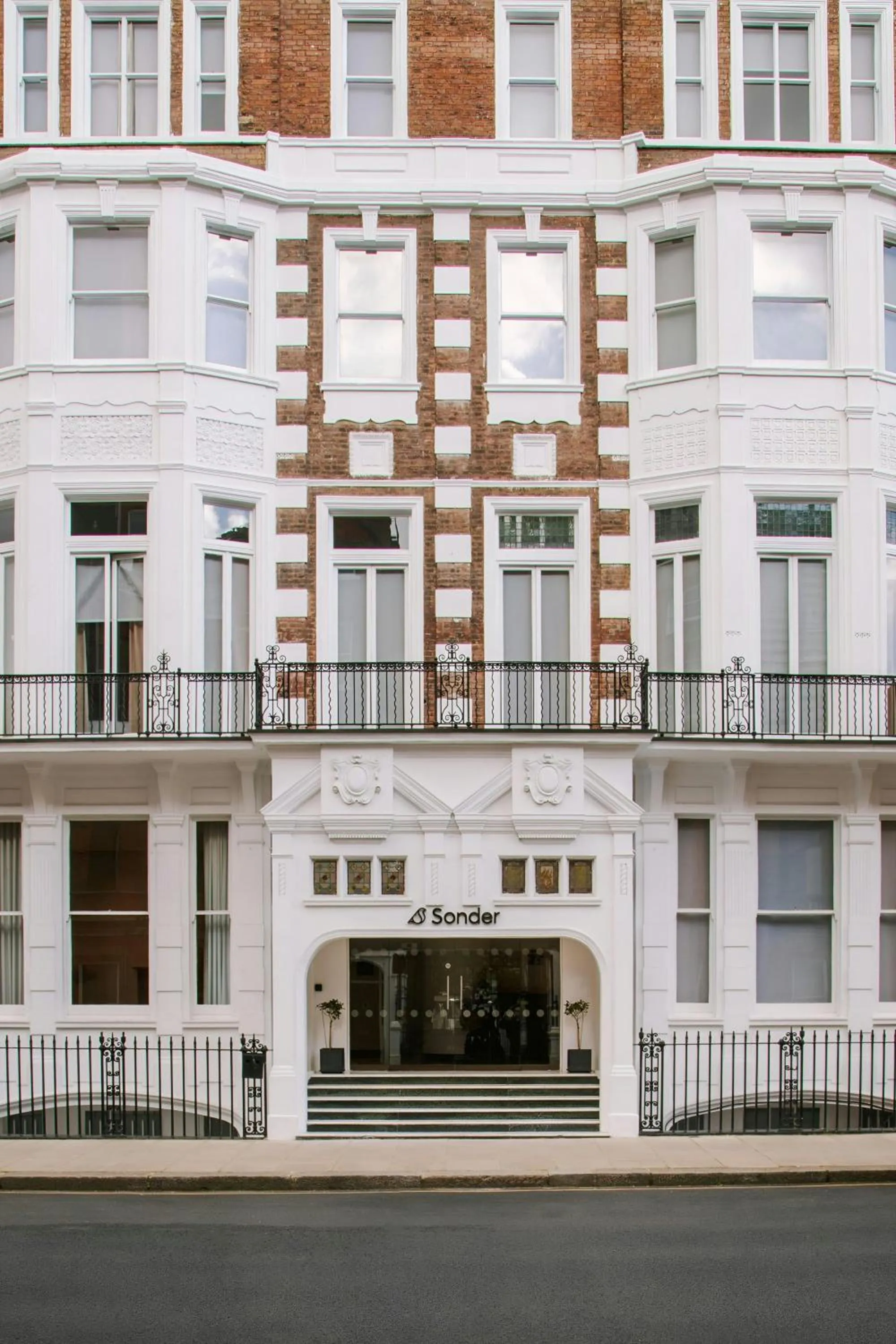 View (from property/room) in The Gilbert Hotel Kensington, Sonder Hotel by Marriott Bonvoy