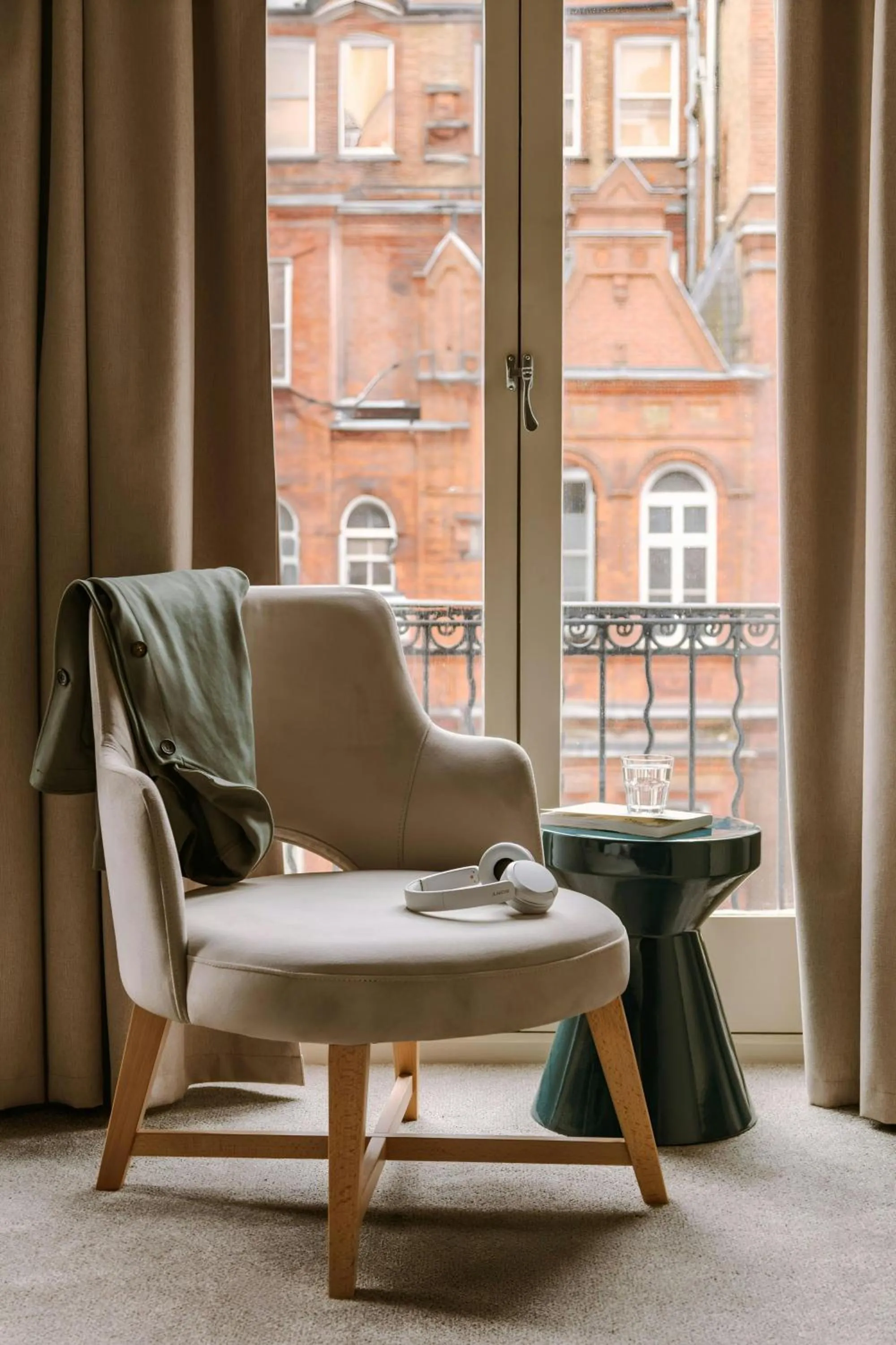 Bedroom in The Gilbert Hotel Kensington, Sonder Hotel by Marriott Bonvoy
