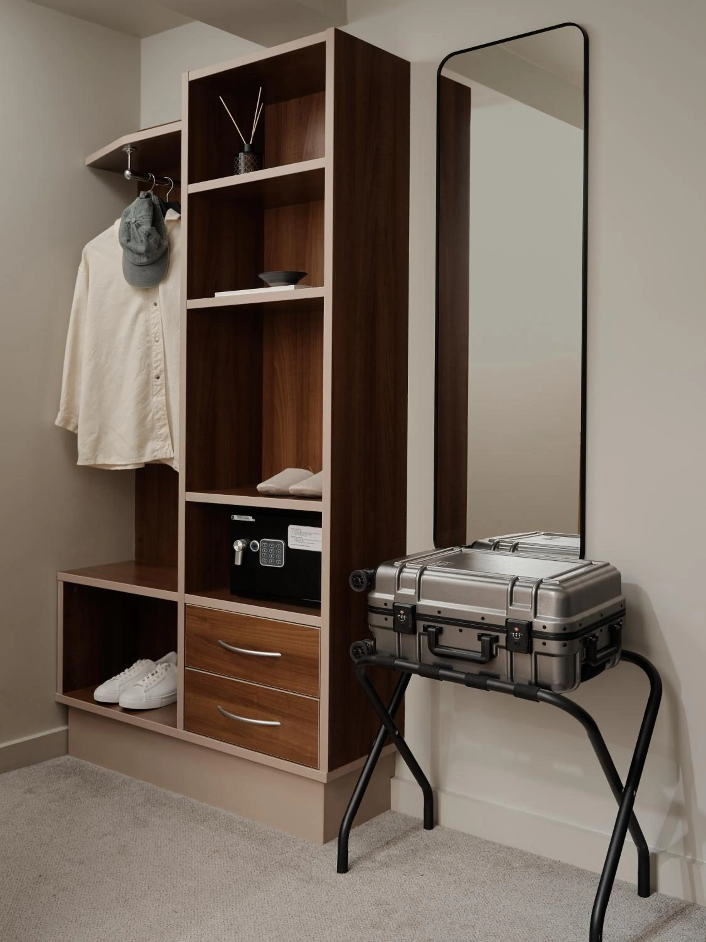 wardrobe in Bob W London Kensington