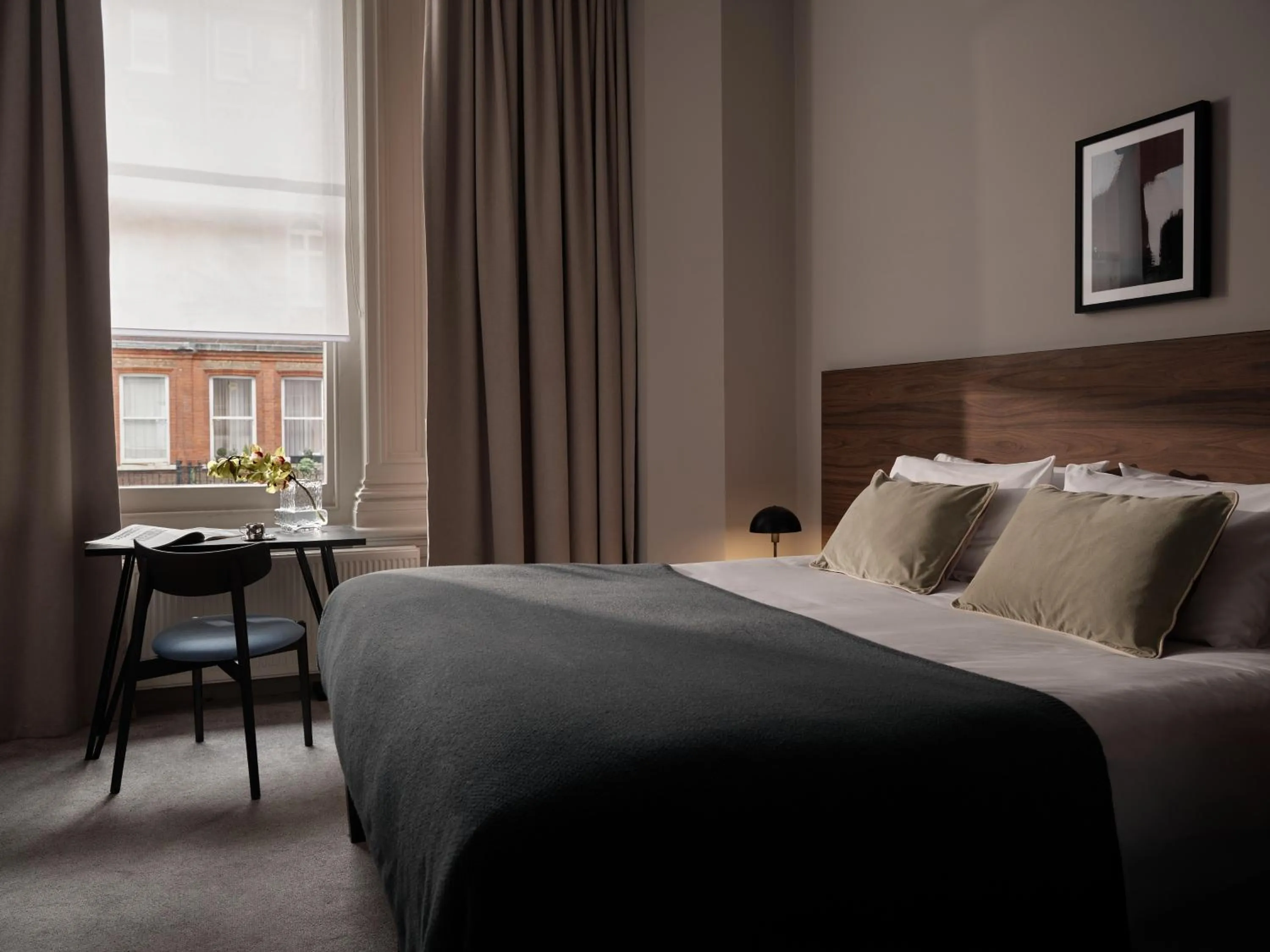 Bed in Bob W London Kensington