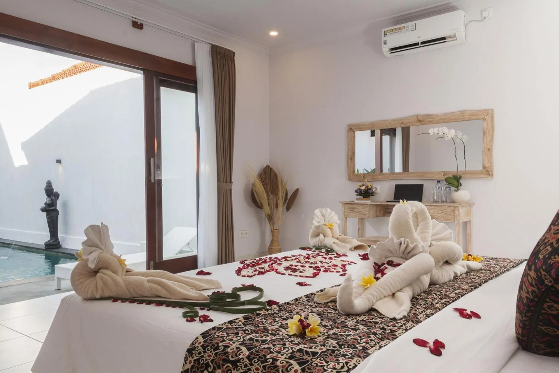 Bed in Maisaba Seminyak Loft & Villas