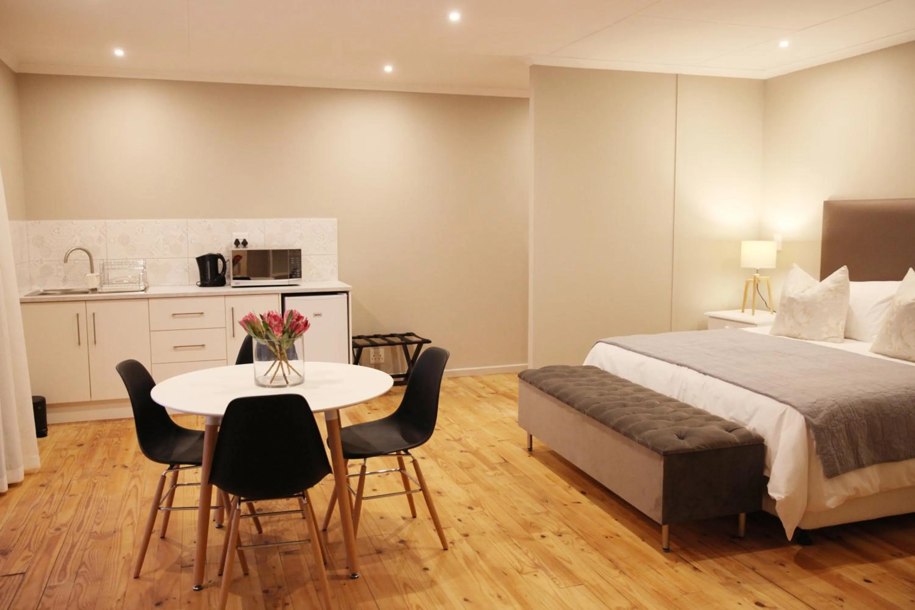 Coffee/tea facilities, Bed in Eden Guesthouse B&B