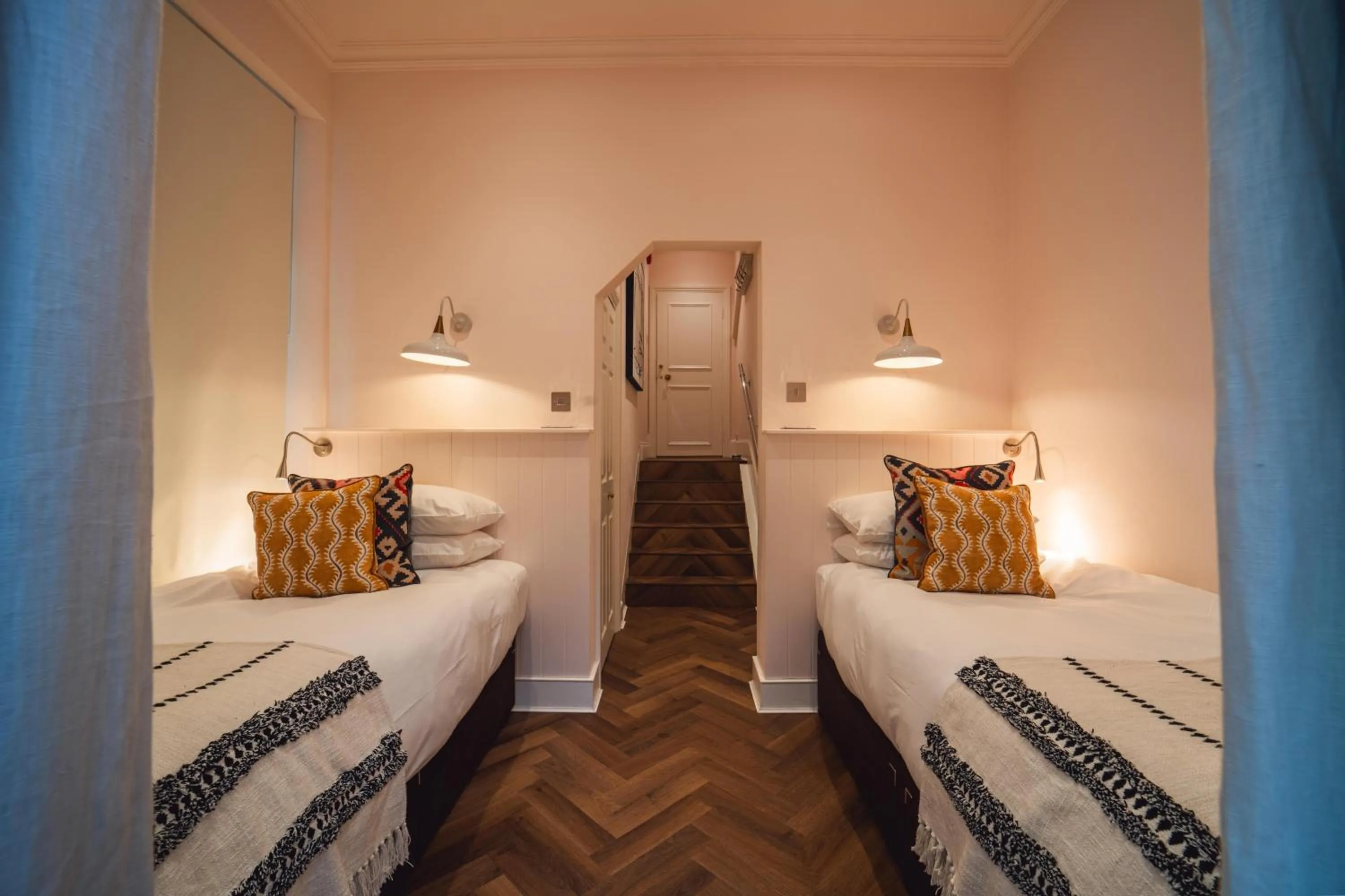 Bed in Twenty Nevern Square Hotel