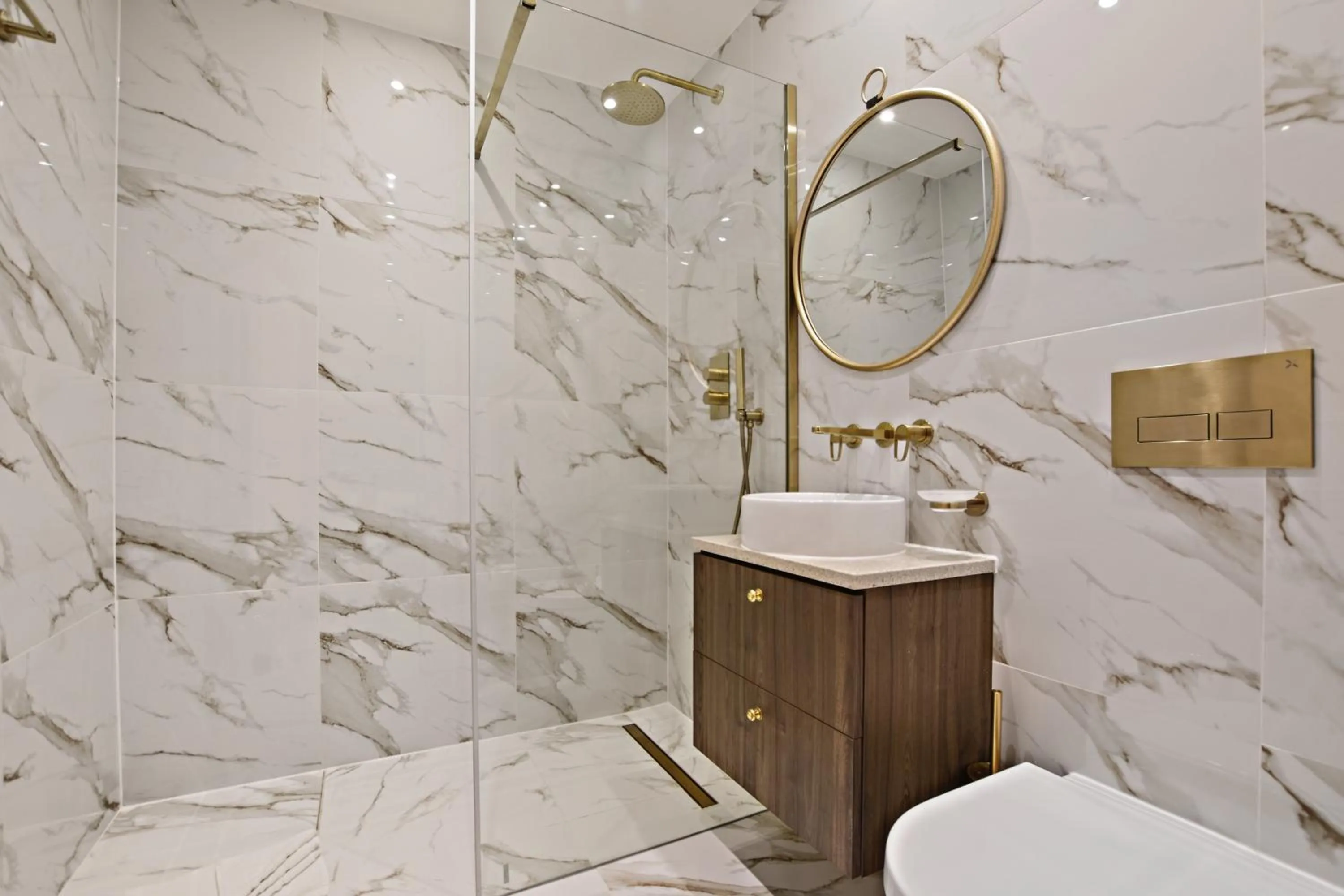 Bathroom in Twenty Nevern Square Hotel