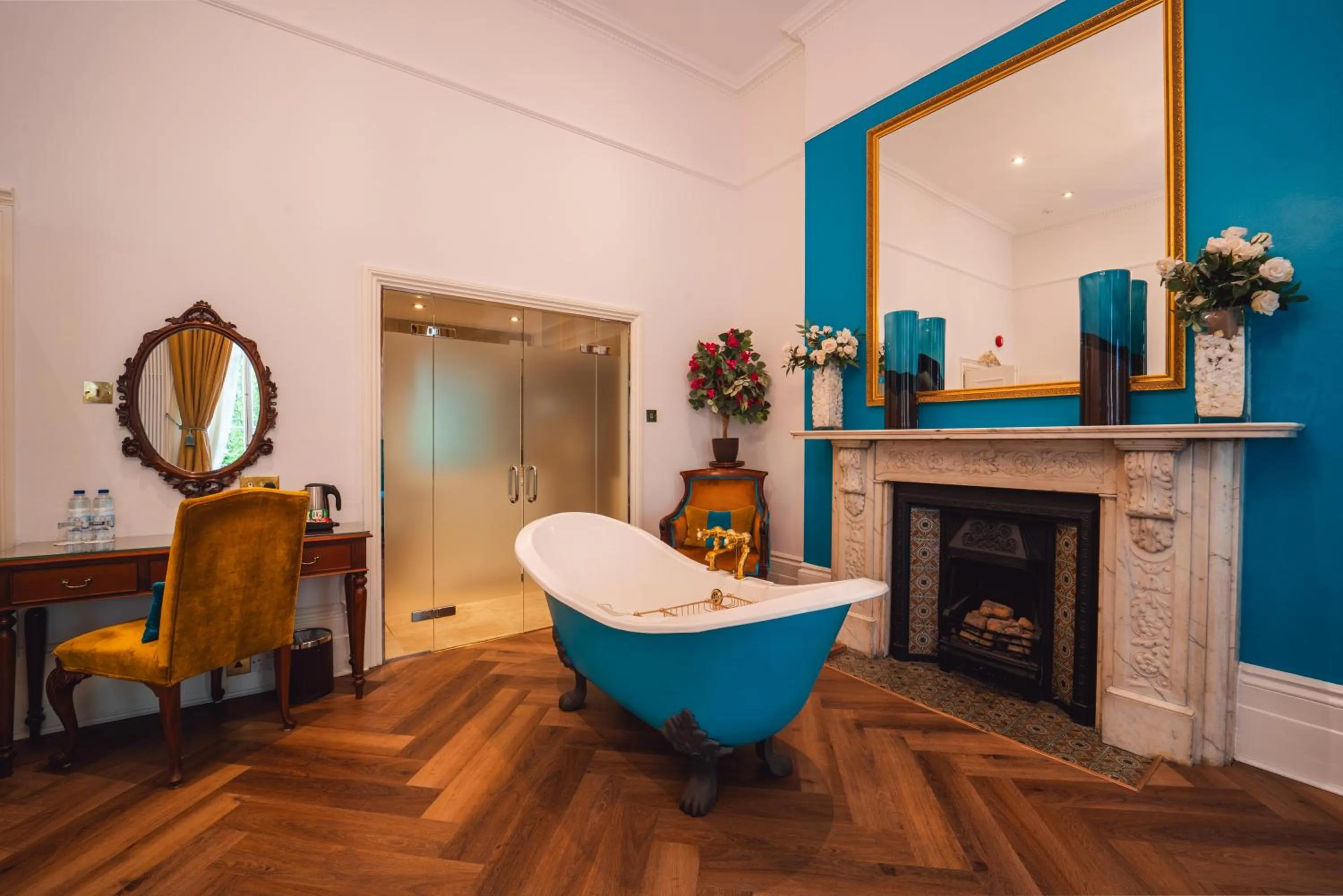 Living room in Twenty Nevern Square Hotel