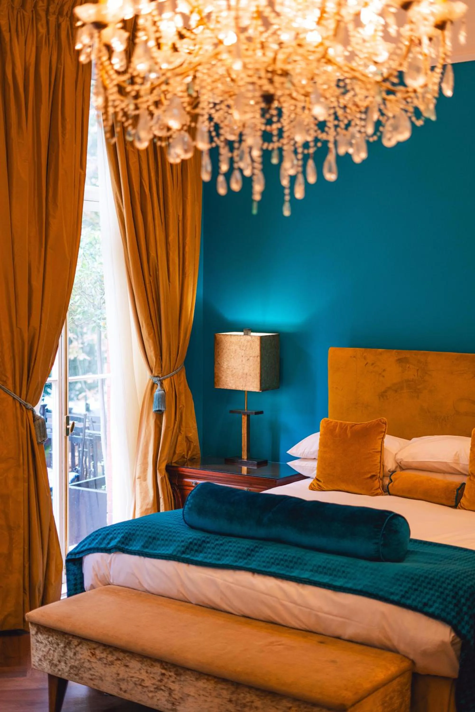 Bed in Twenty Nevern Square Hotel