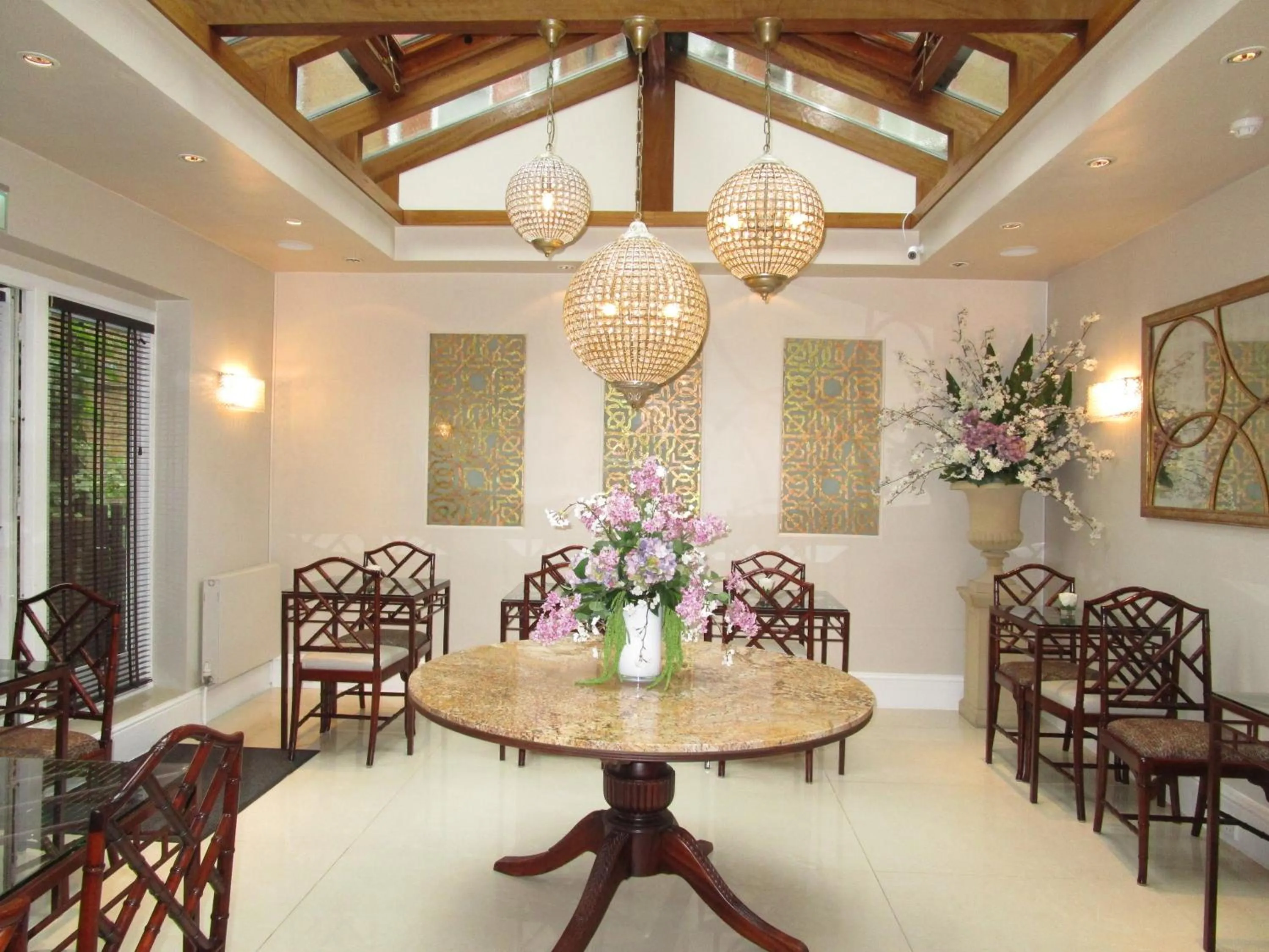 Breakfast in Twenty Nevern Square Hotel