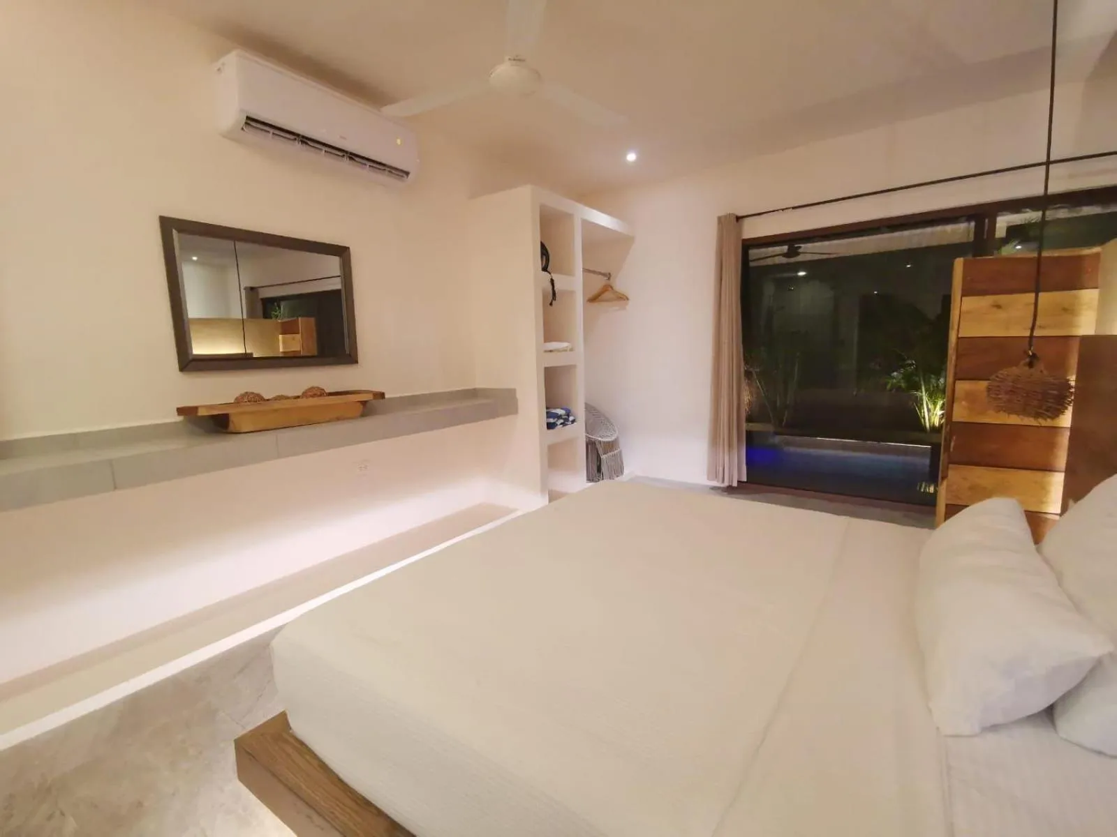 Photo of the whole room, Bed in Kuun Taak Tulum