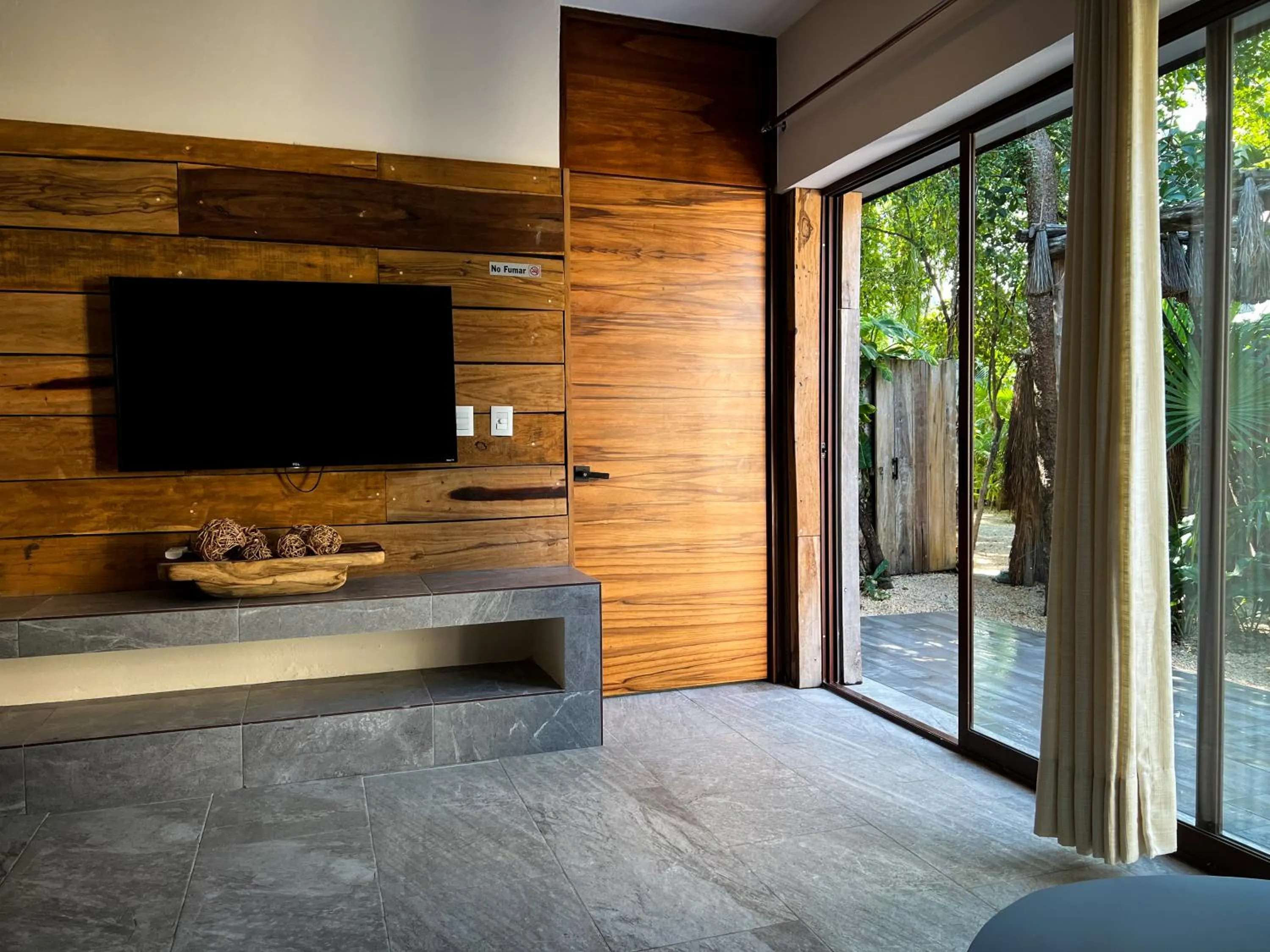 TV and multimedia in Kuun Taak Tulum