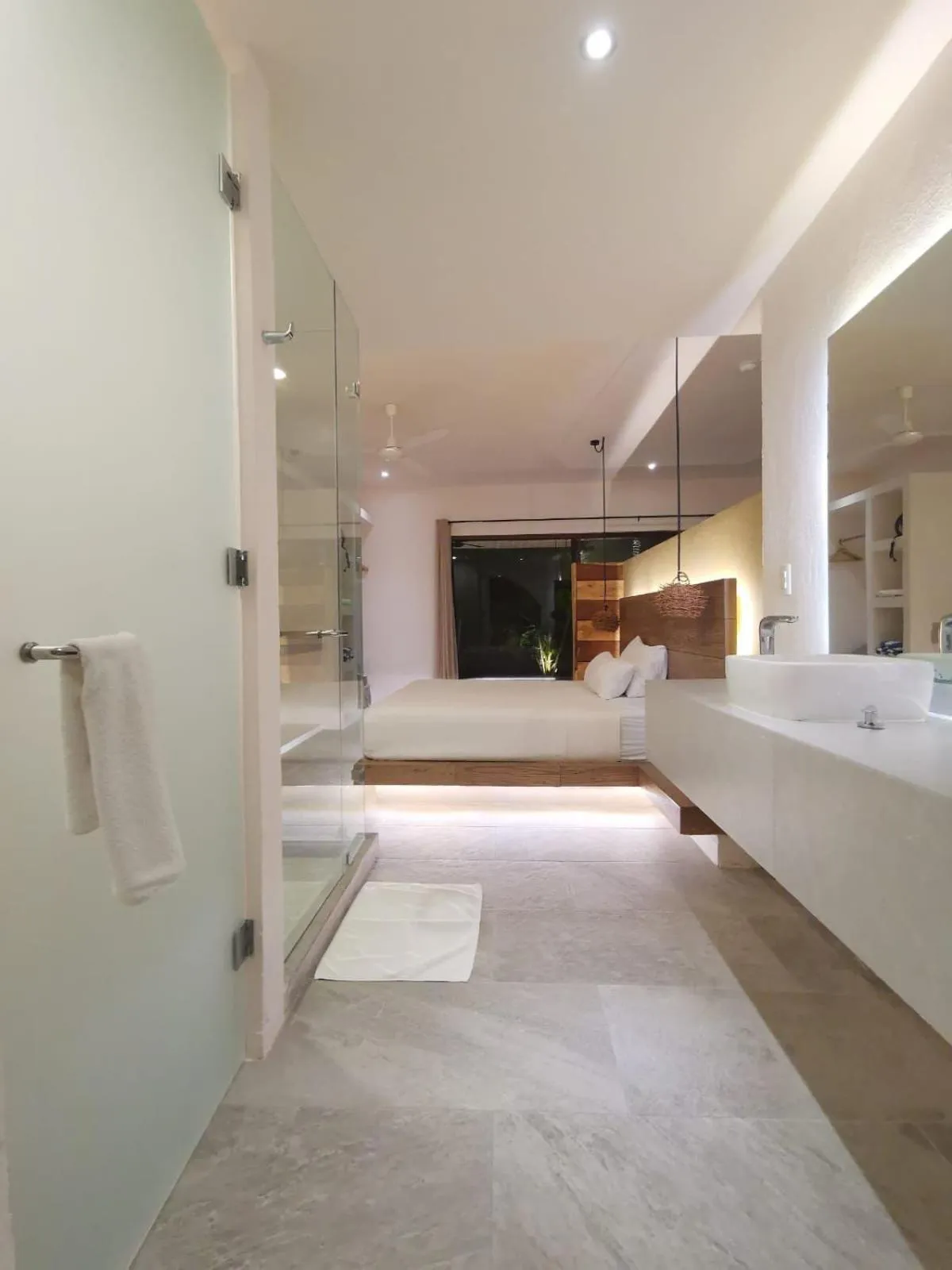 Shower in Kuun Taak Tulum