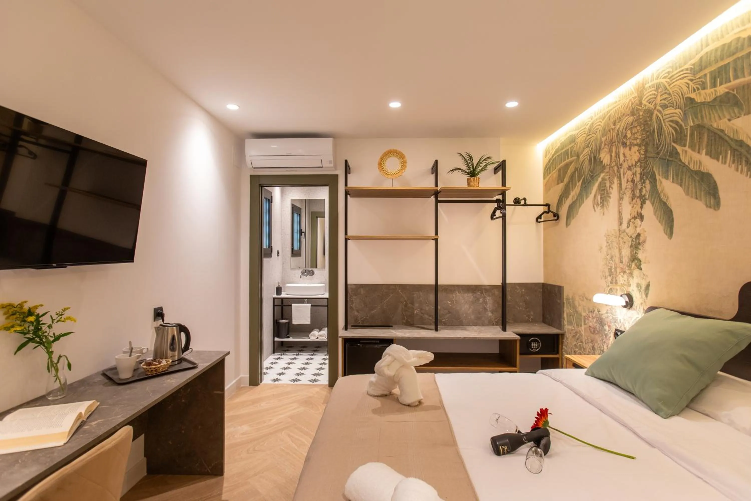TV and multimedia, Bed in Boutique Rooms Playa Burriana