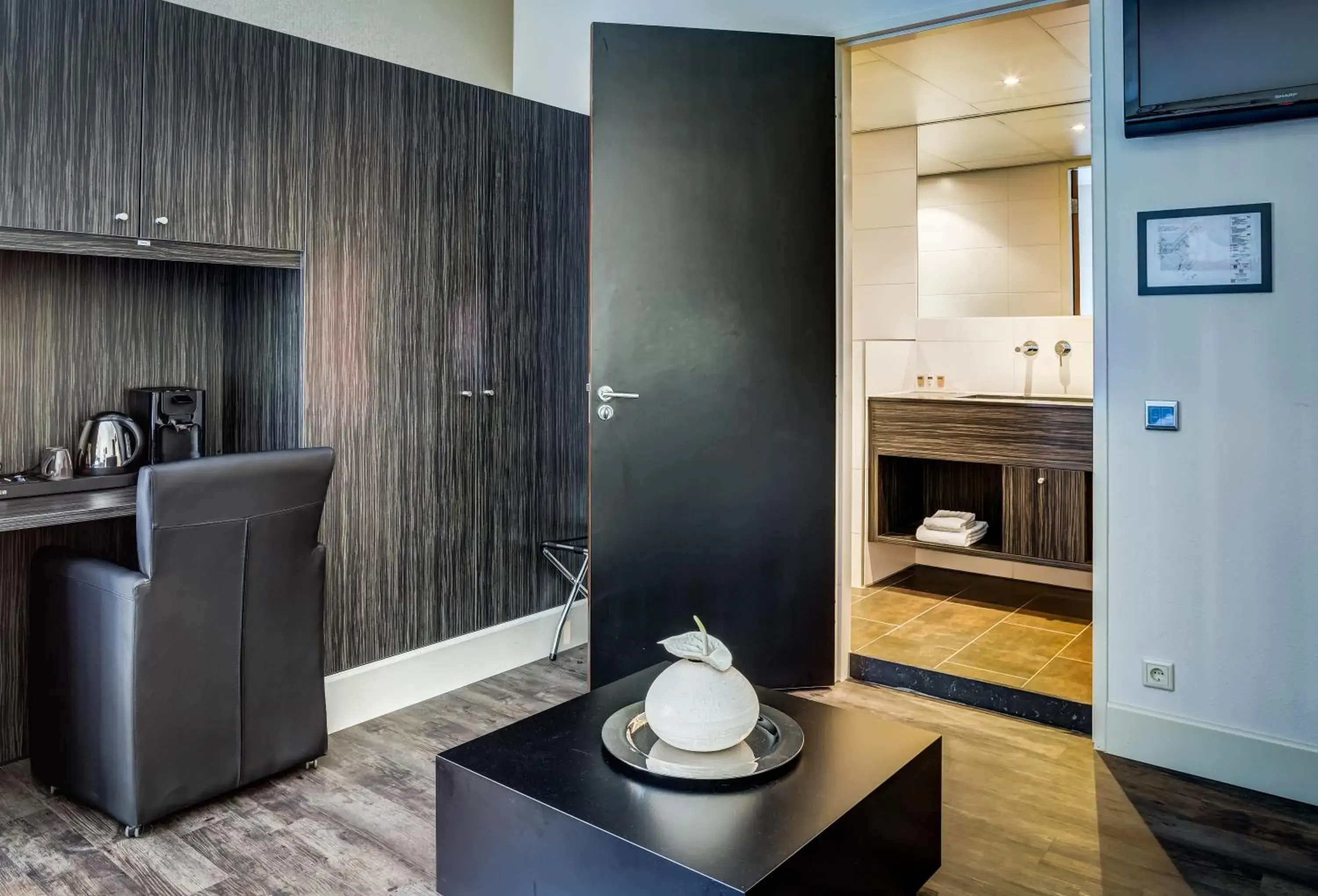 Photo of the whole room in Fletcher Landgoed Hotel Holthurnsche Hof Photo of the whole room in Fletcher Landgoed Hotel Holthurnsche Hof