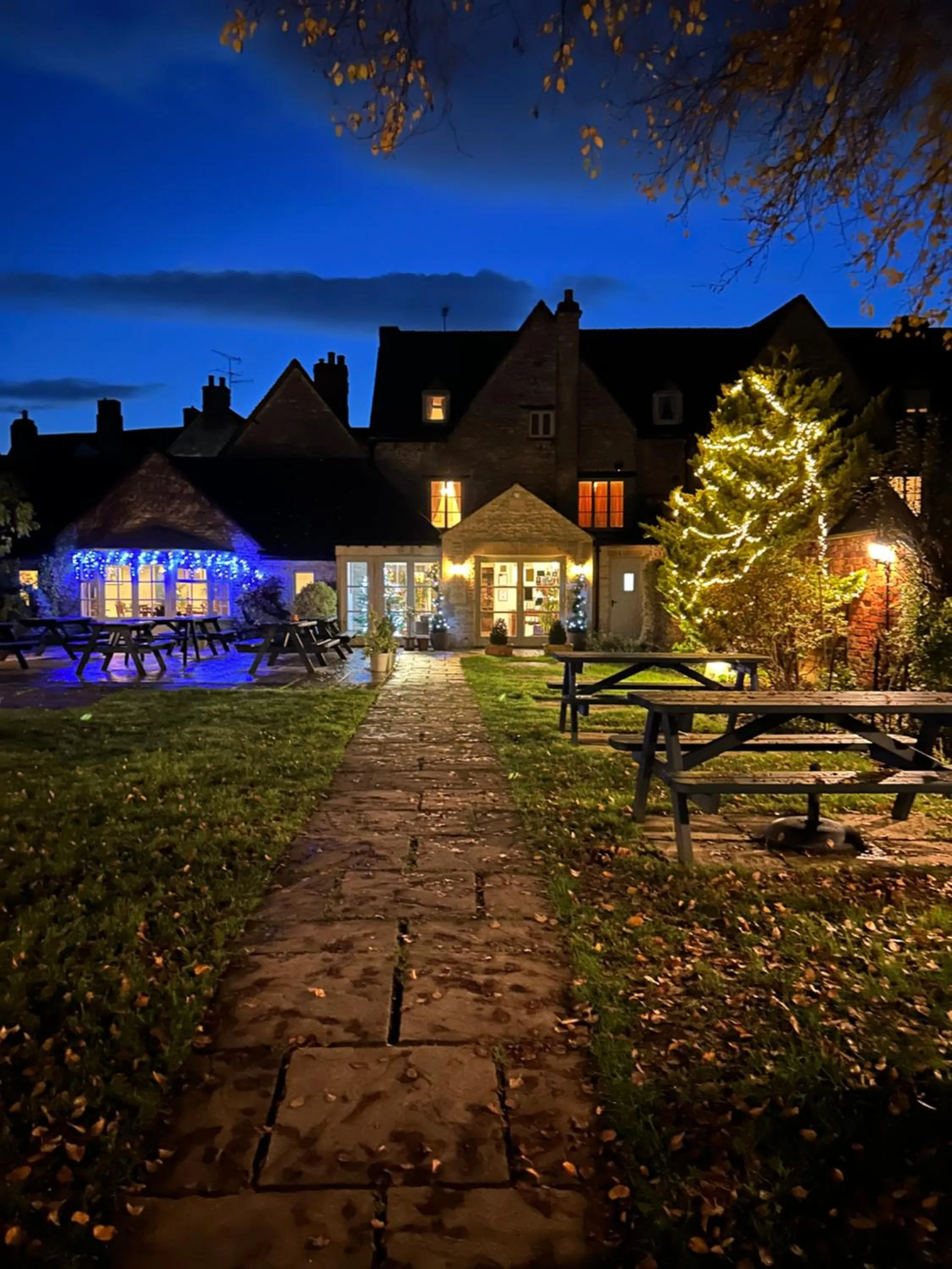 Corinium Hotel & Restaurant