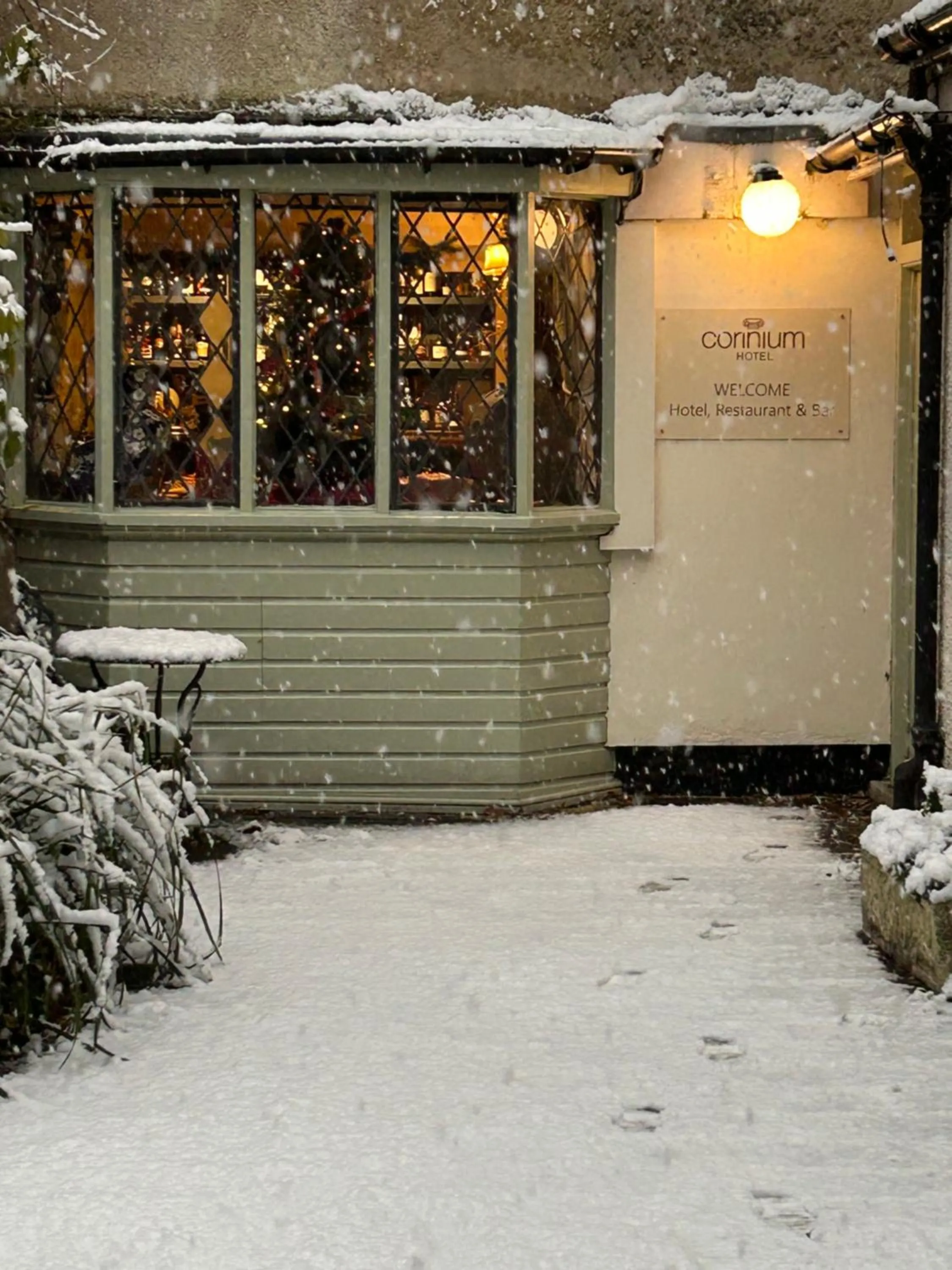 Corinium Hotel & Restaurant