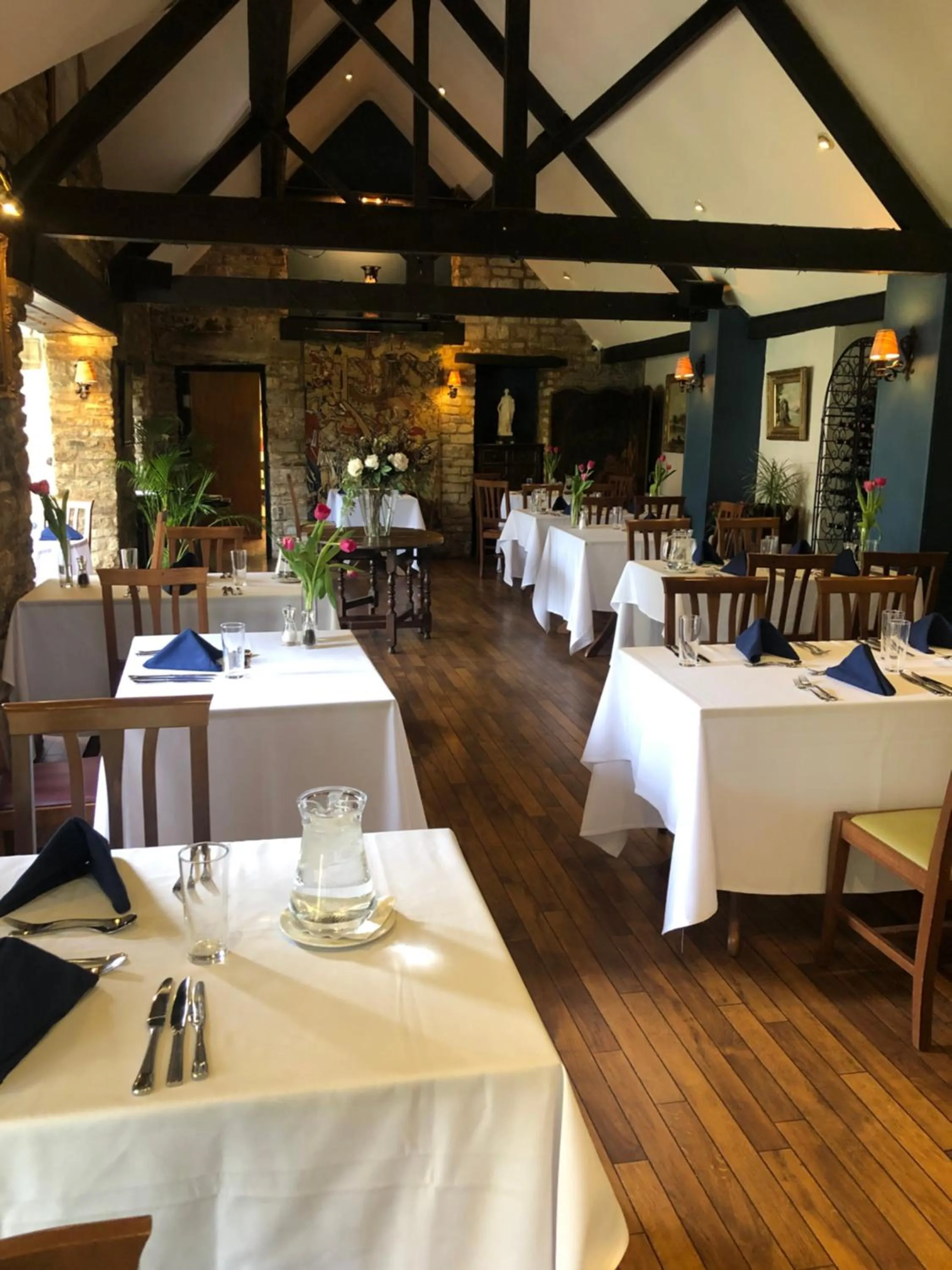 Corinium Hotel & Restaurant