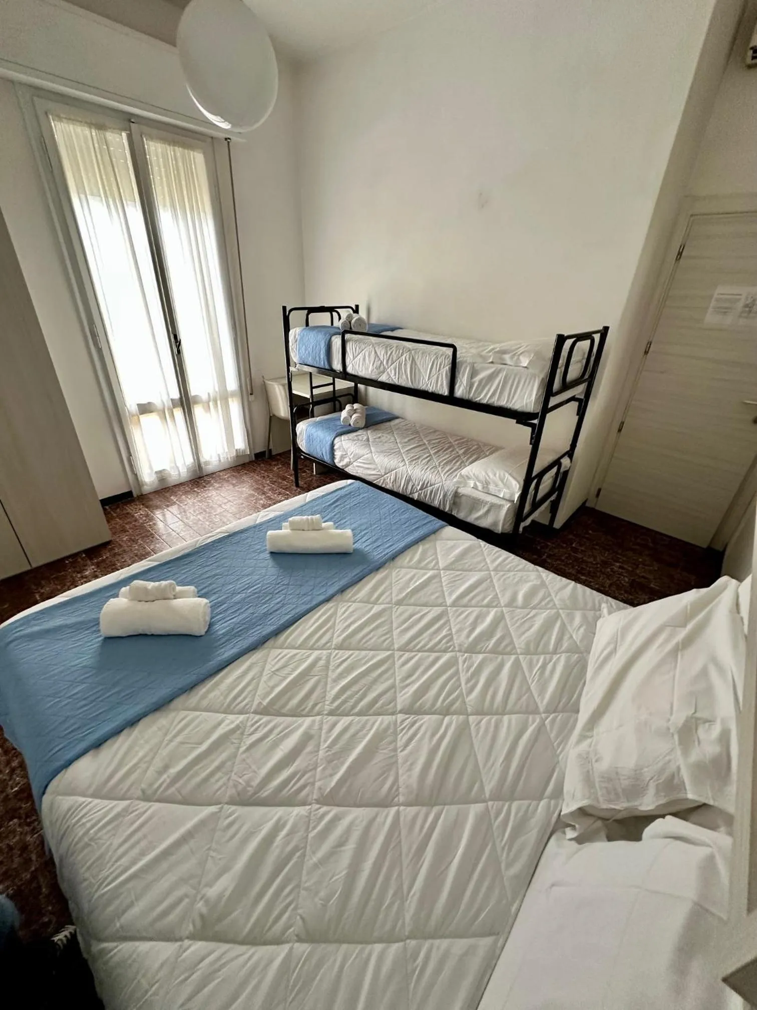 Bed in Hotel Napoleon