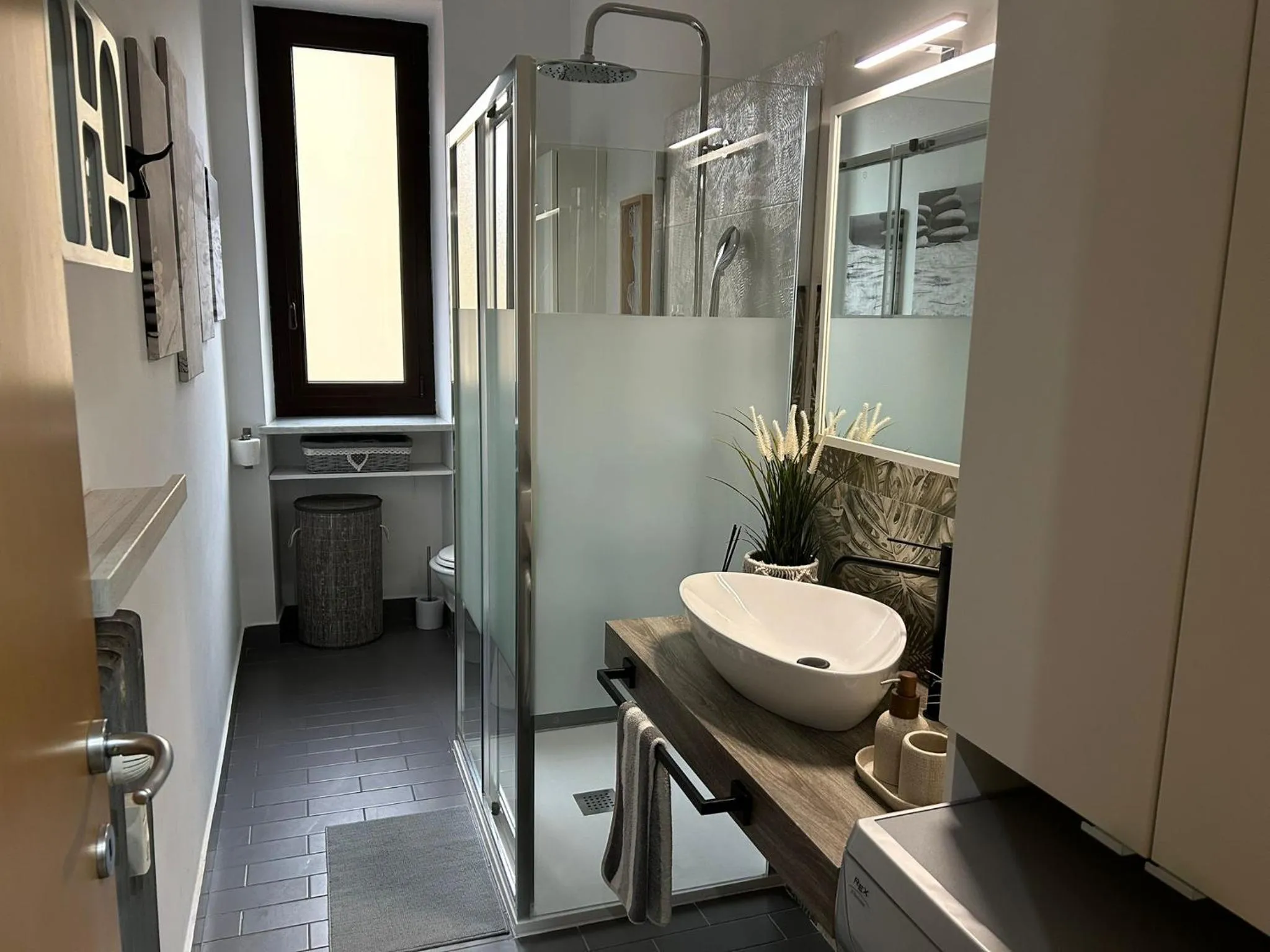 Shower in Santhry House
