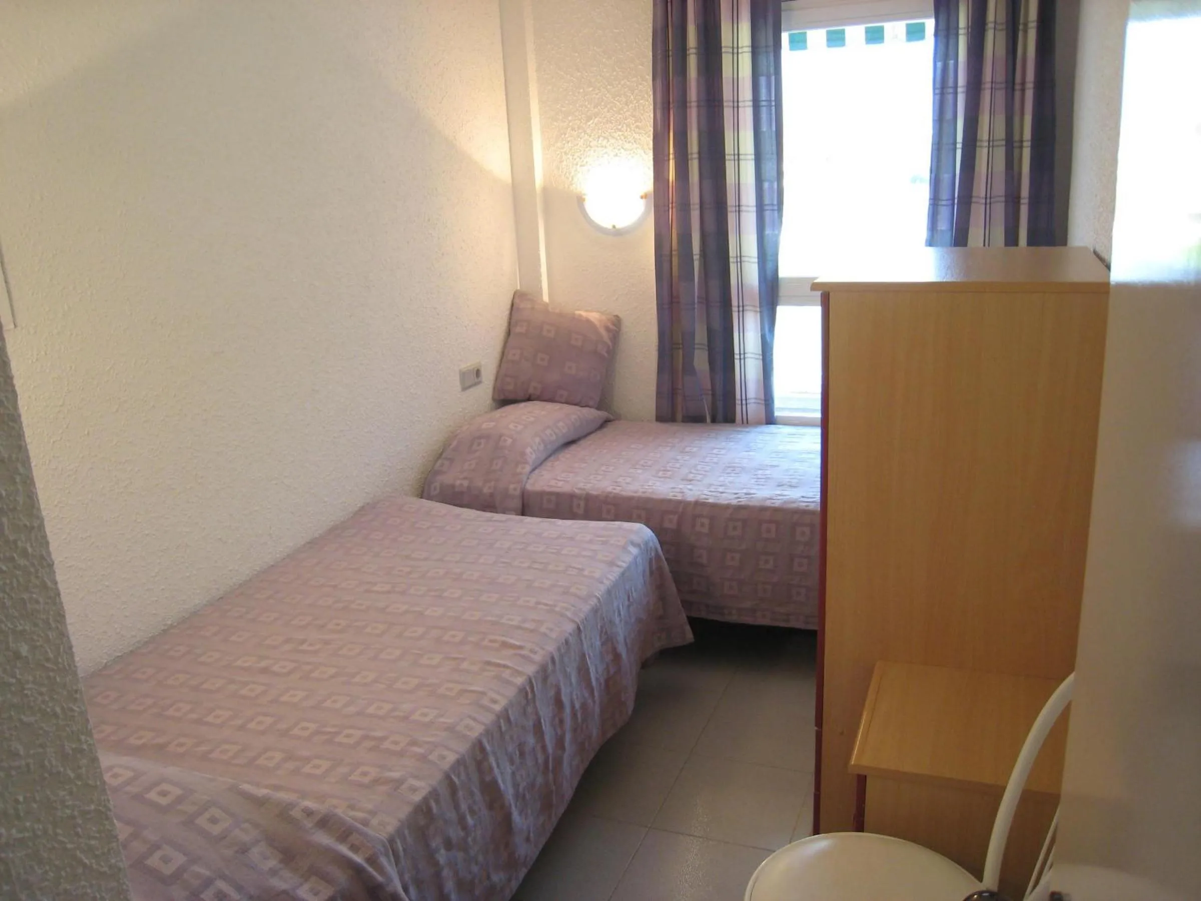 Bed in Apartamento de lujo con piscina y parking, admite mascotas - ES-323-15