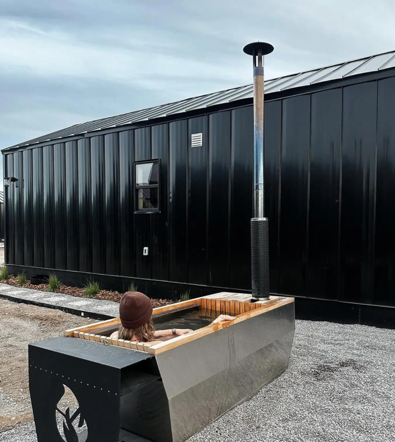 Yellowstone Peaks Hotel