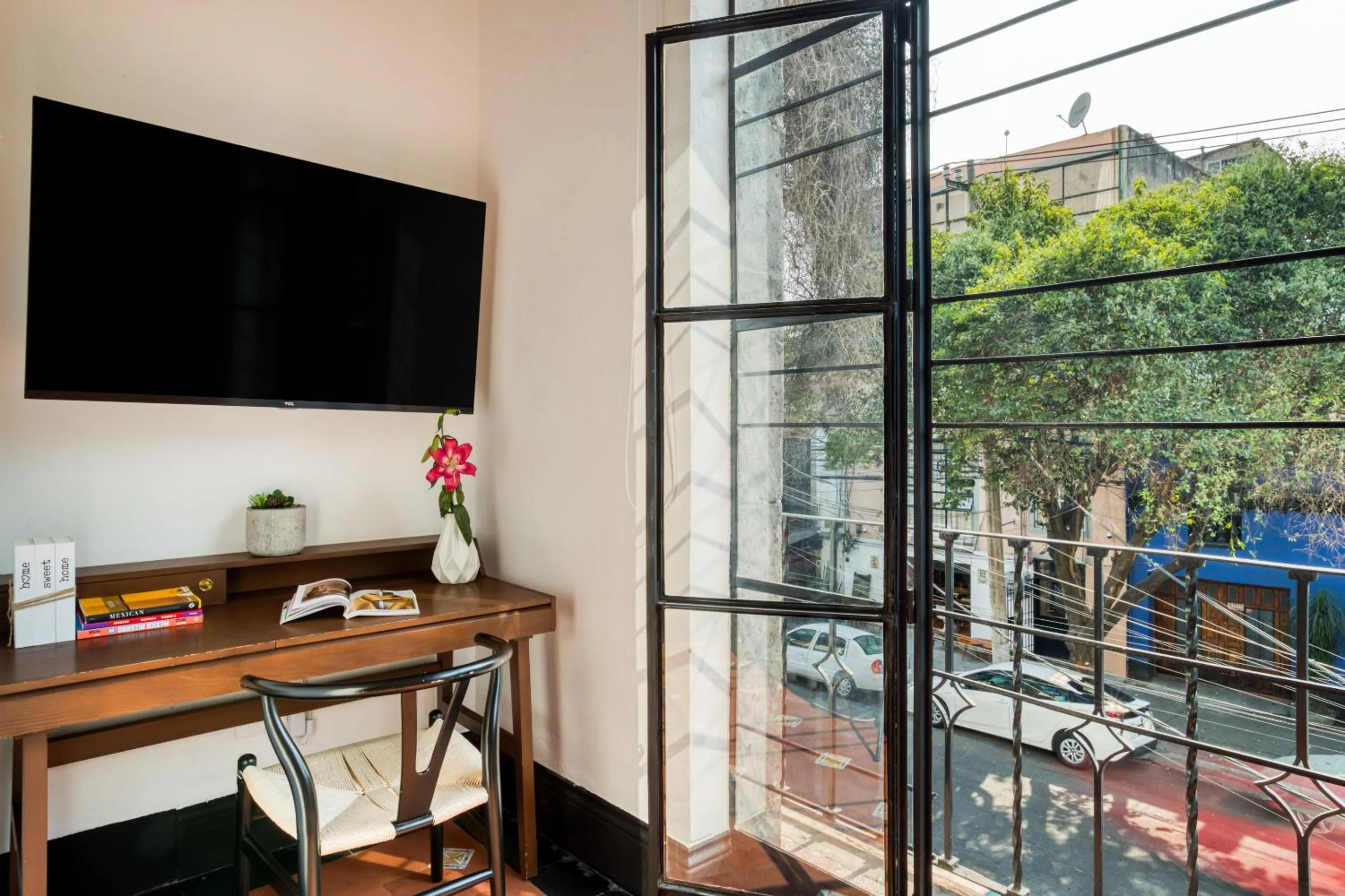 TV and multimedia in Santa Casa by Tasman