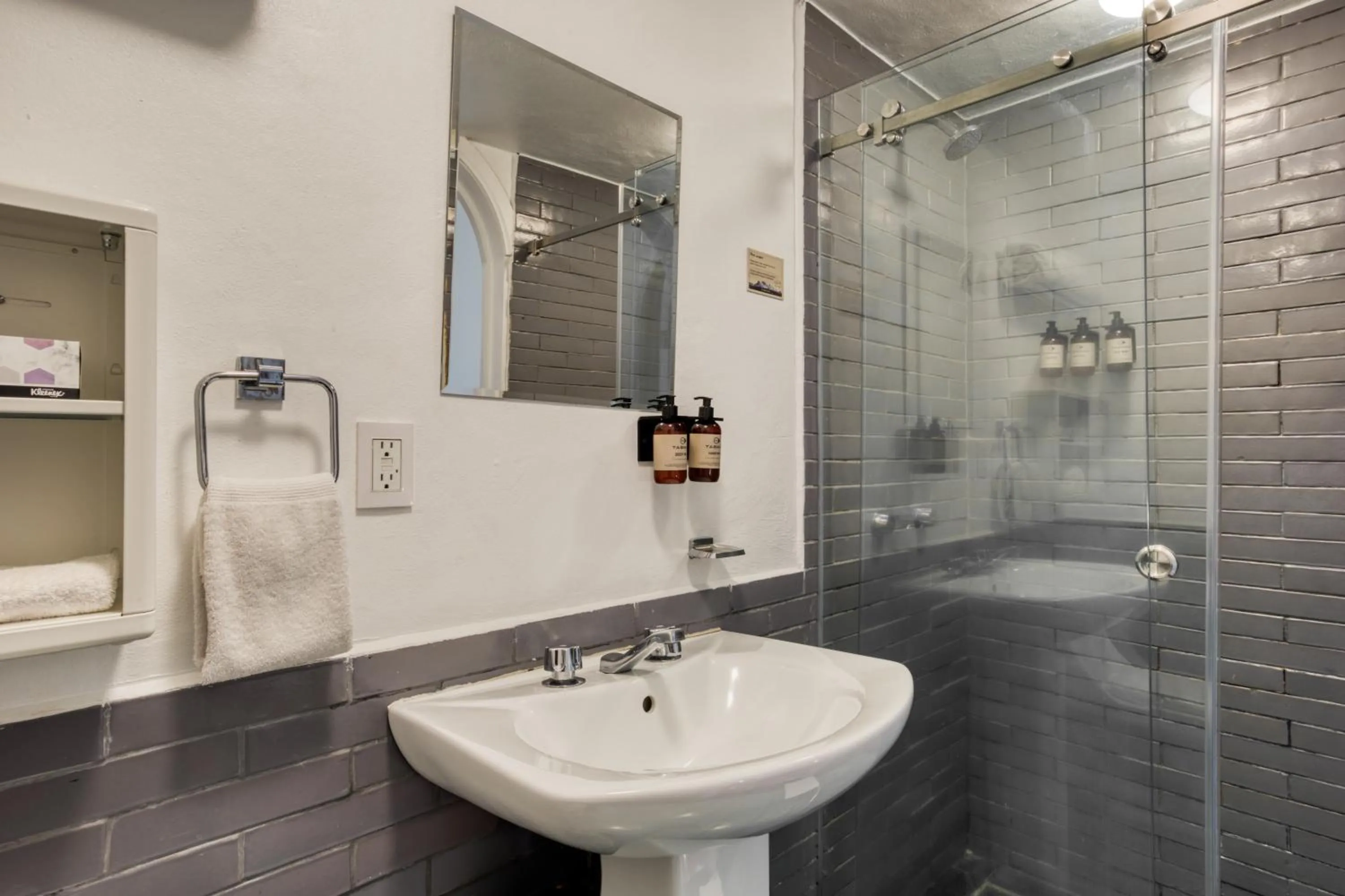 Santa Casa by Tasman