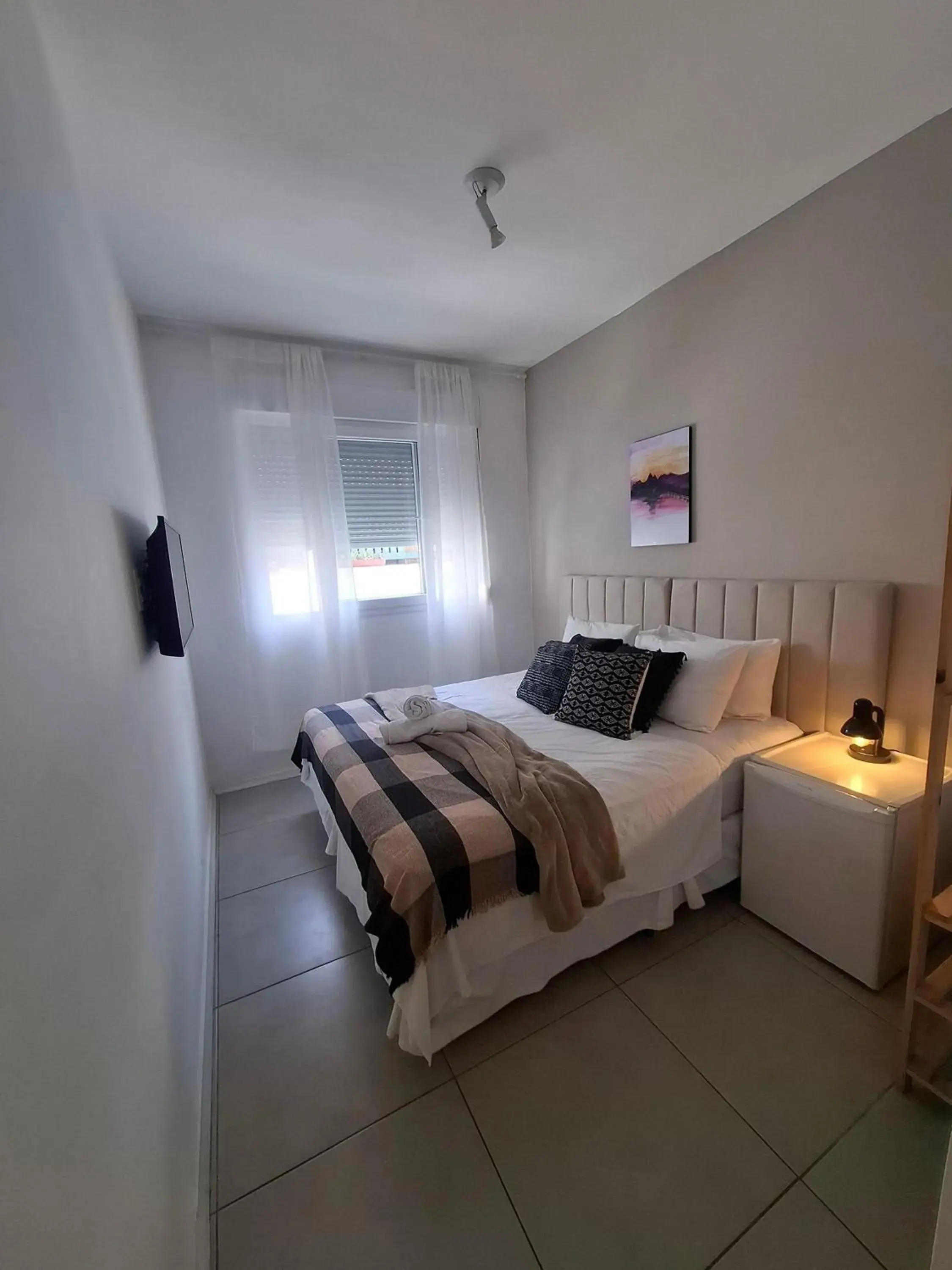 Deluxe Studio in Fullano Guesthouse _ Between Copacabana and Ipanema – Comfortable Private Suites! Deluxe Studio in Fullano Guesthouse _ Between Copacabana and Ipanema – Comfortable Private Suites!