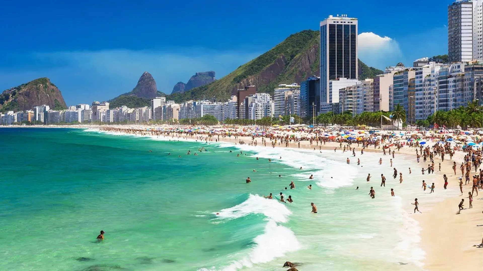 Fullano Guesthouse _ Between Copacabana and Ipanema – Comfortable Private Suites!