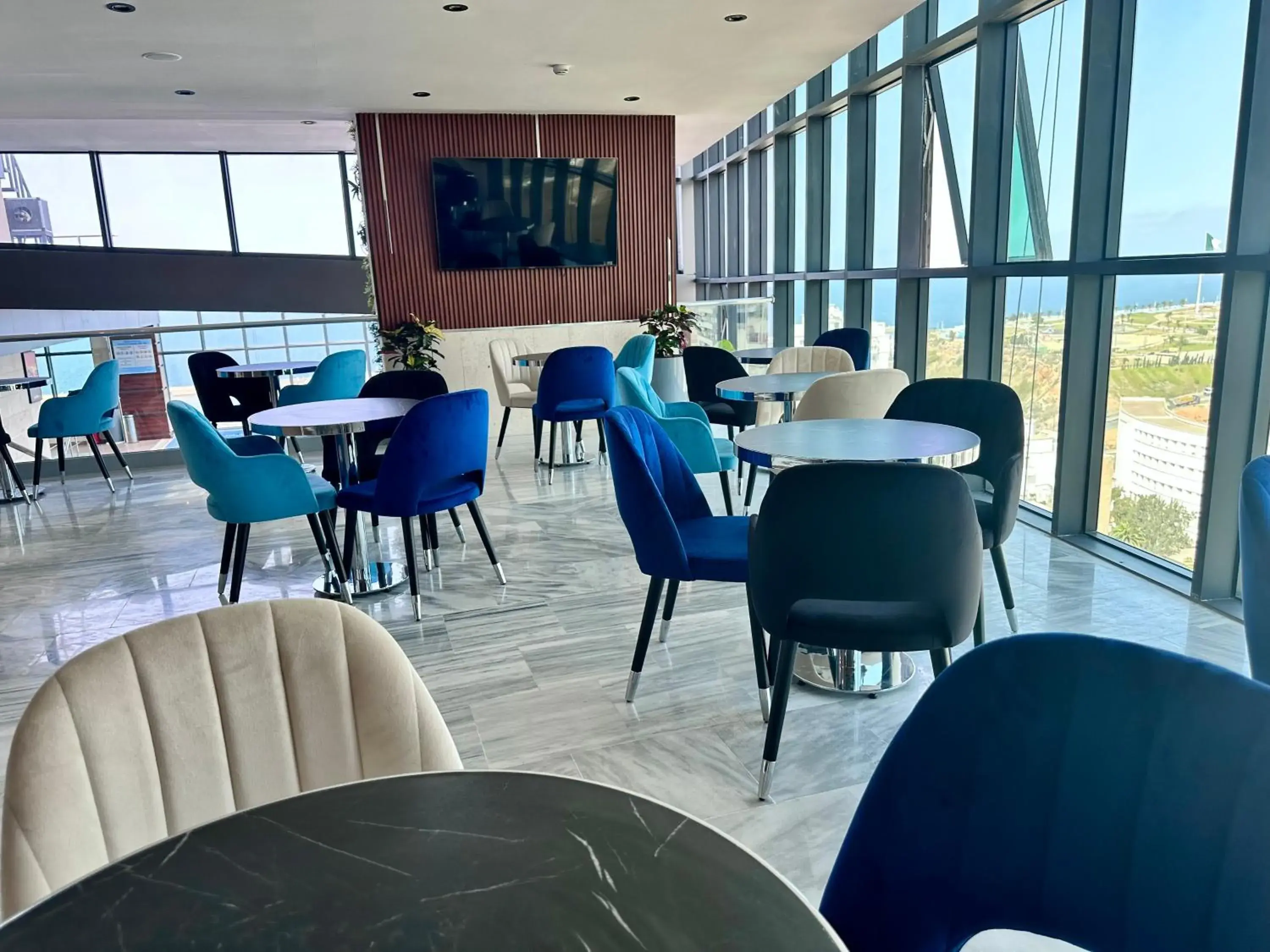 Restaurant/places to eat in 2H Hotel Restaurant/places to eat in 2H Hotel