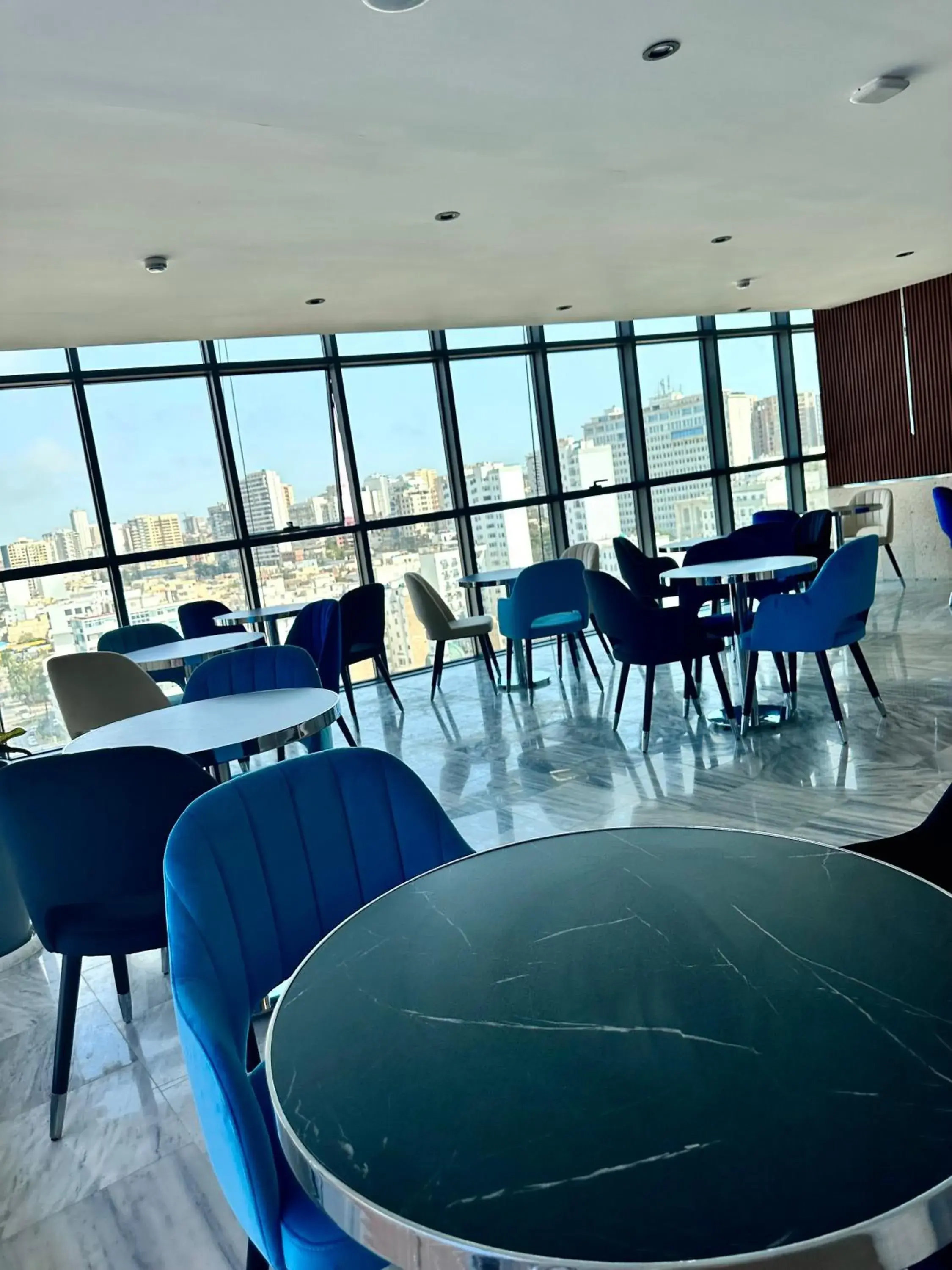 Restaurant/places to eat in 2H Hotel Restaurant/places to eat in 2H Hotel