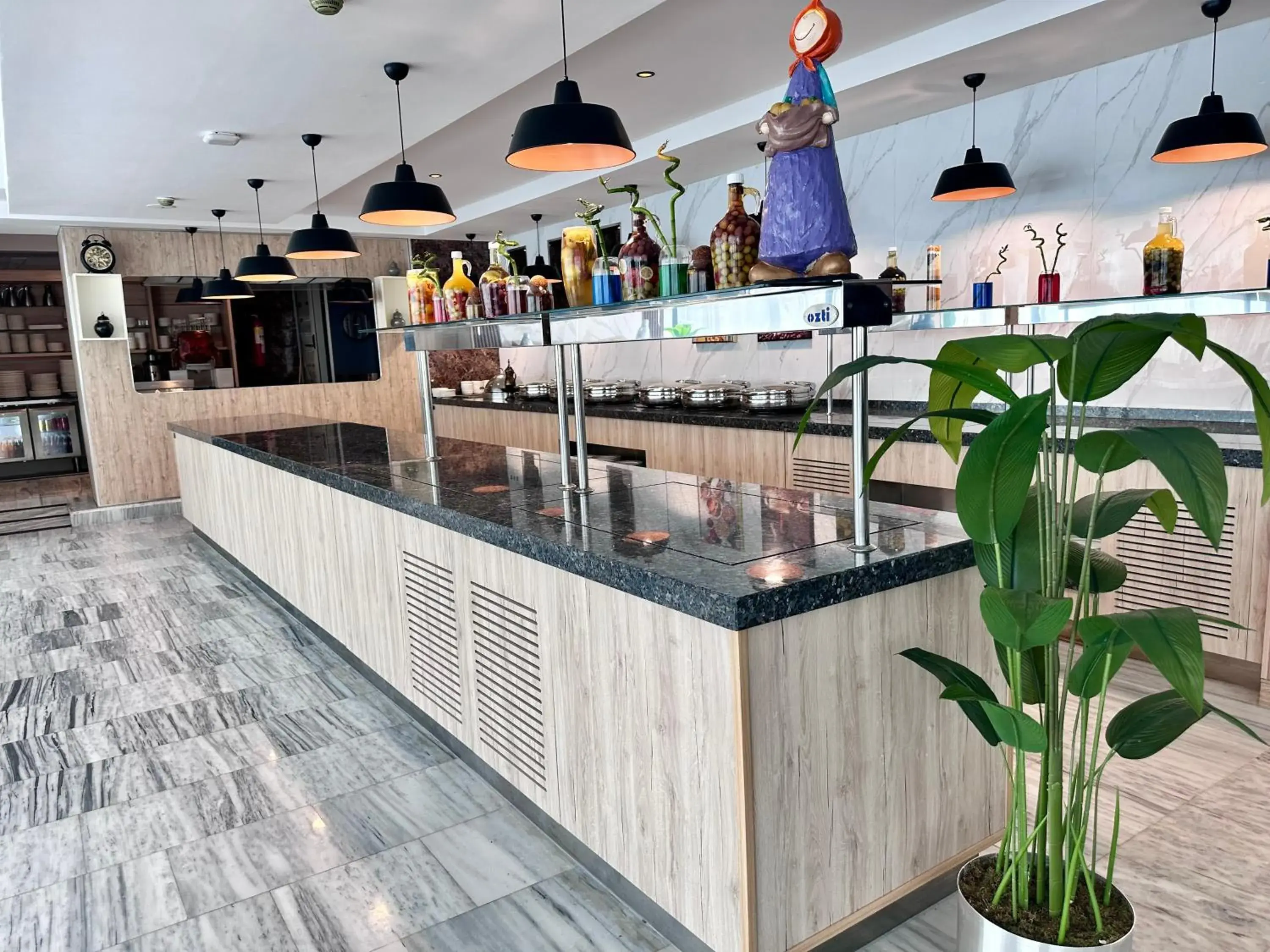 Restaurant/places to eat in 2H Hotel Restaurant/places to eat in 2H Hotel