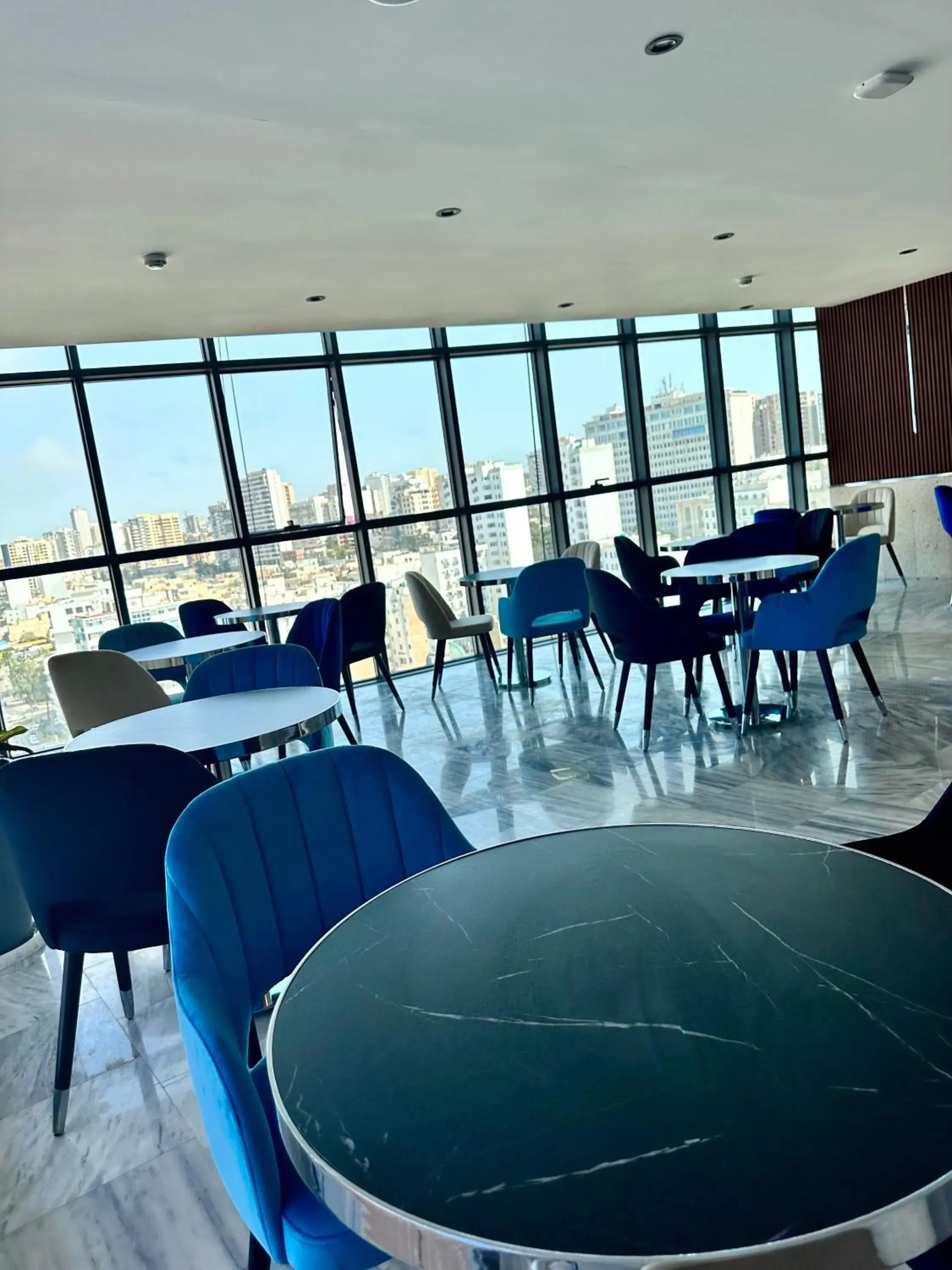 Restaurant/places to eat in 2H Hotel Restaurant/places to eat in 2H Hotel