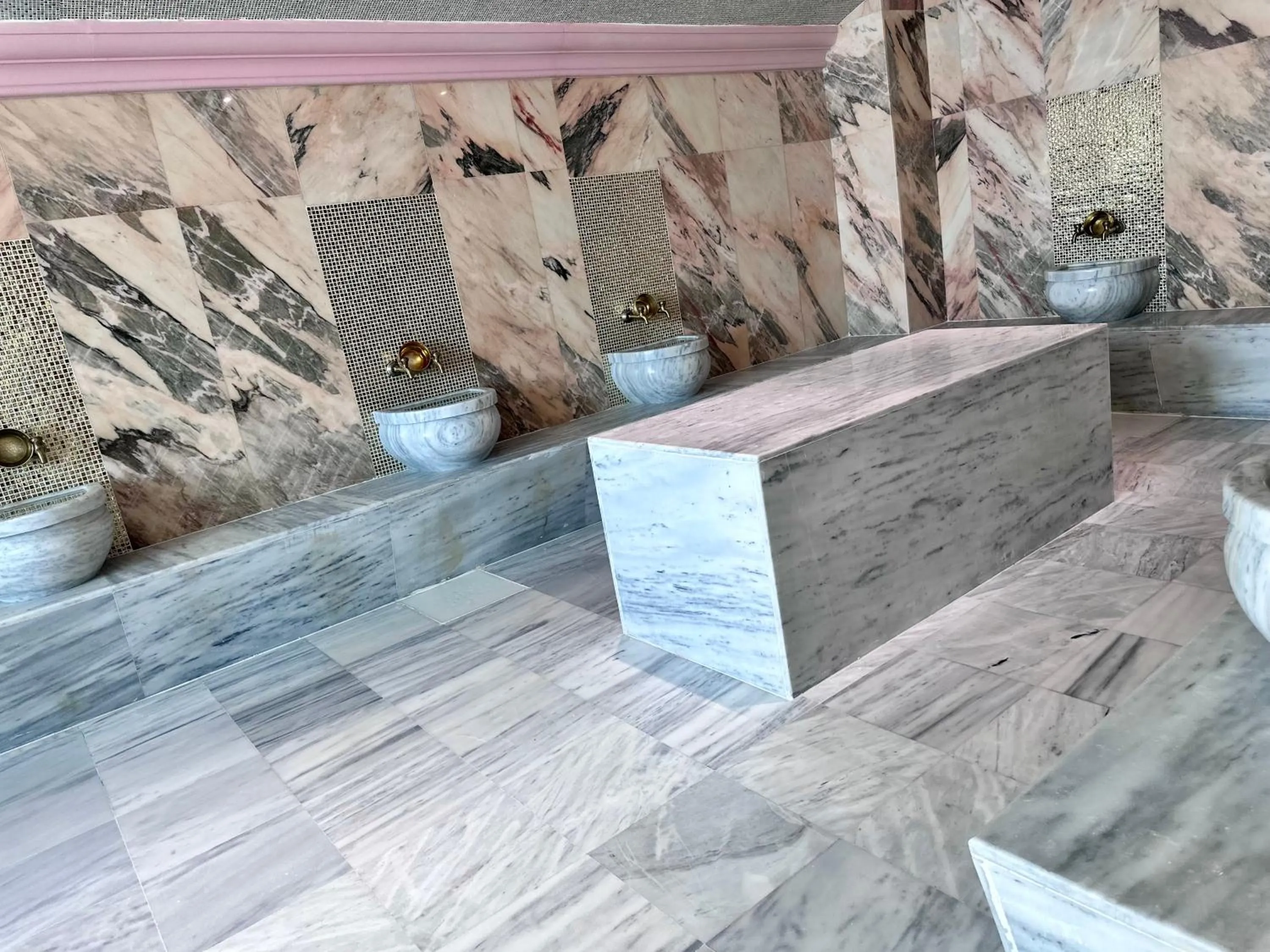 Spa and wellness centre/facilities in 2H Hotel