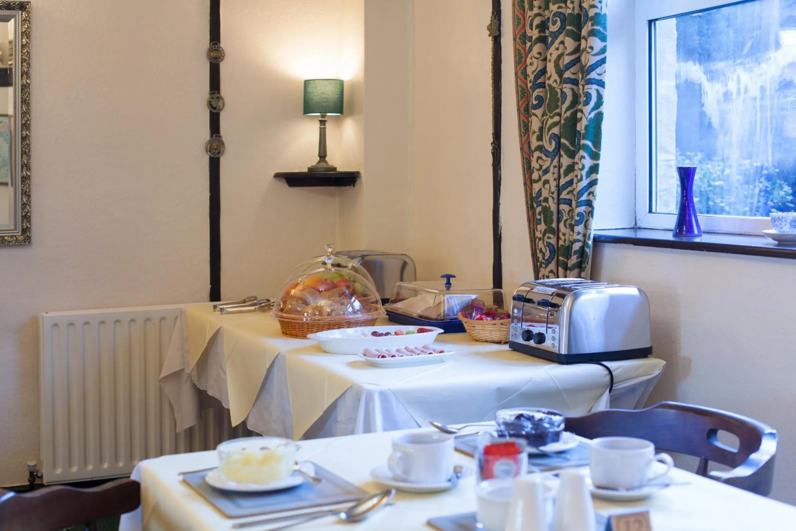 Dining area in Dalesgate Hotel - Self Check In