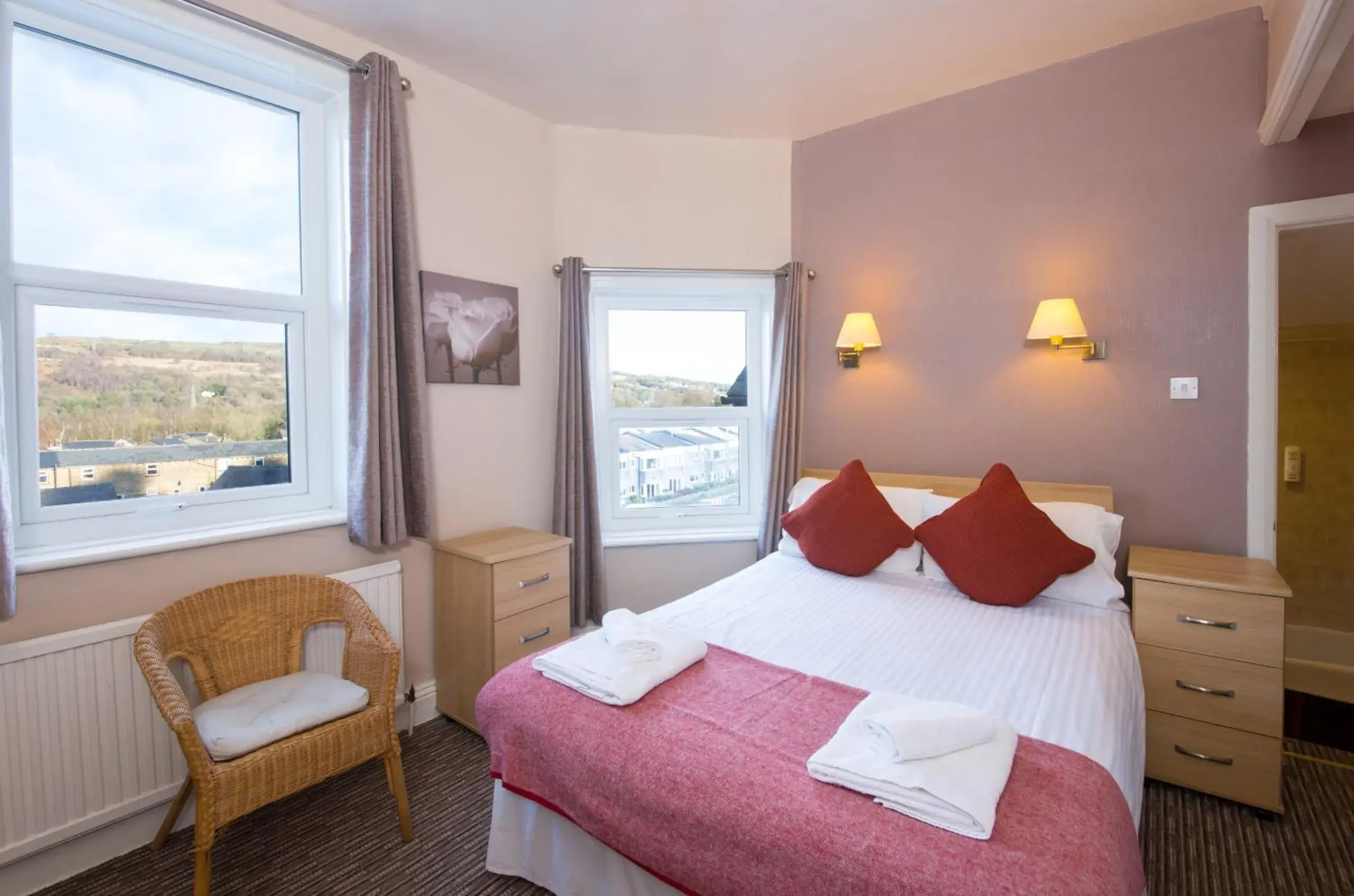 Bedroom, Bed in Dalesgate Hotel - Self Check In Bedroom, Bed in Dalesgate Hotel - Self Check In